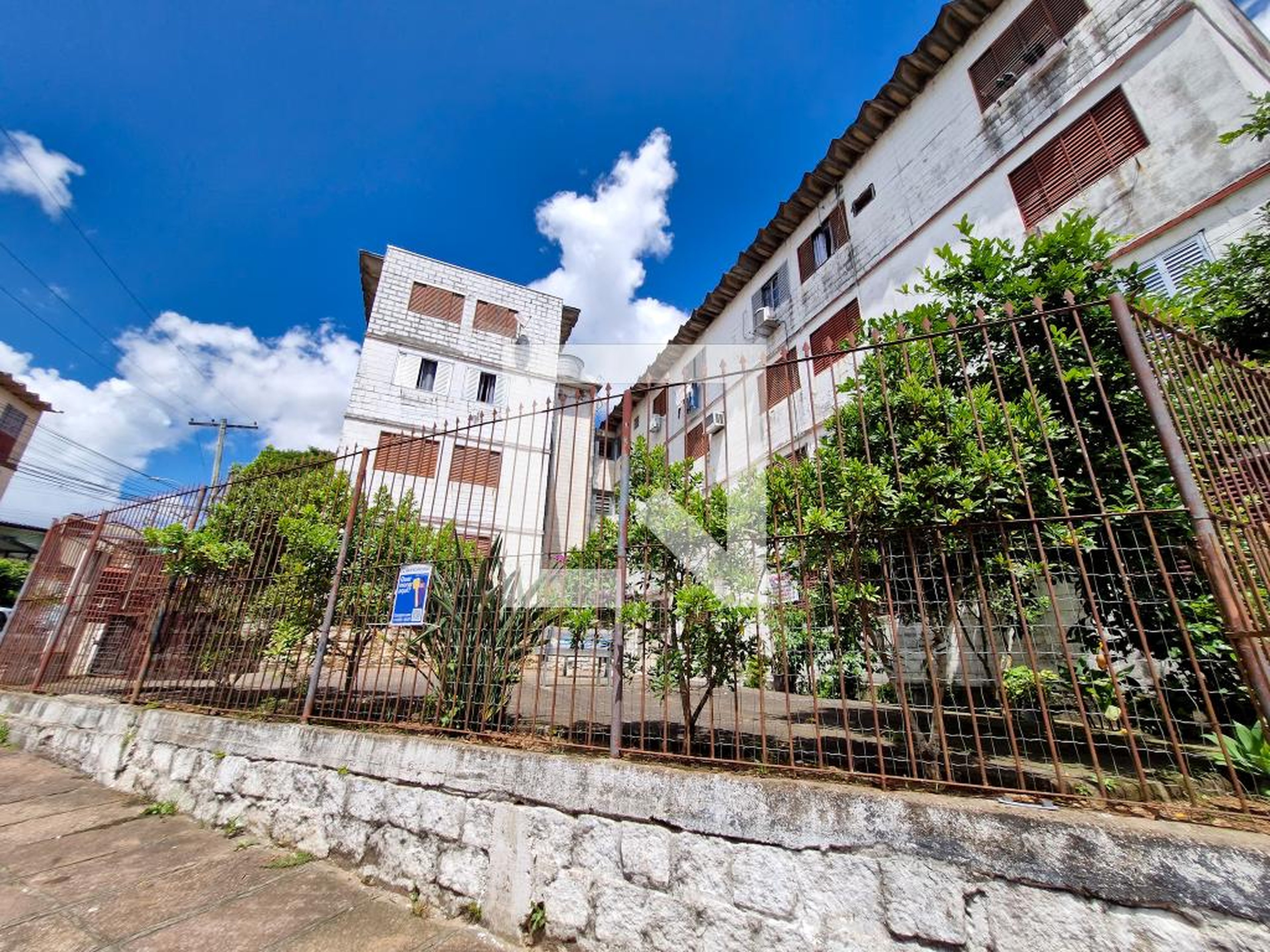 Fachada Condomínio em Avenida Adelino Ferreira Jardim, 570