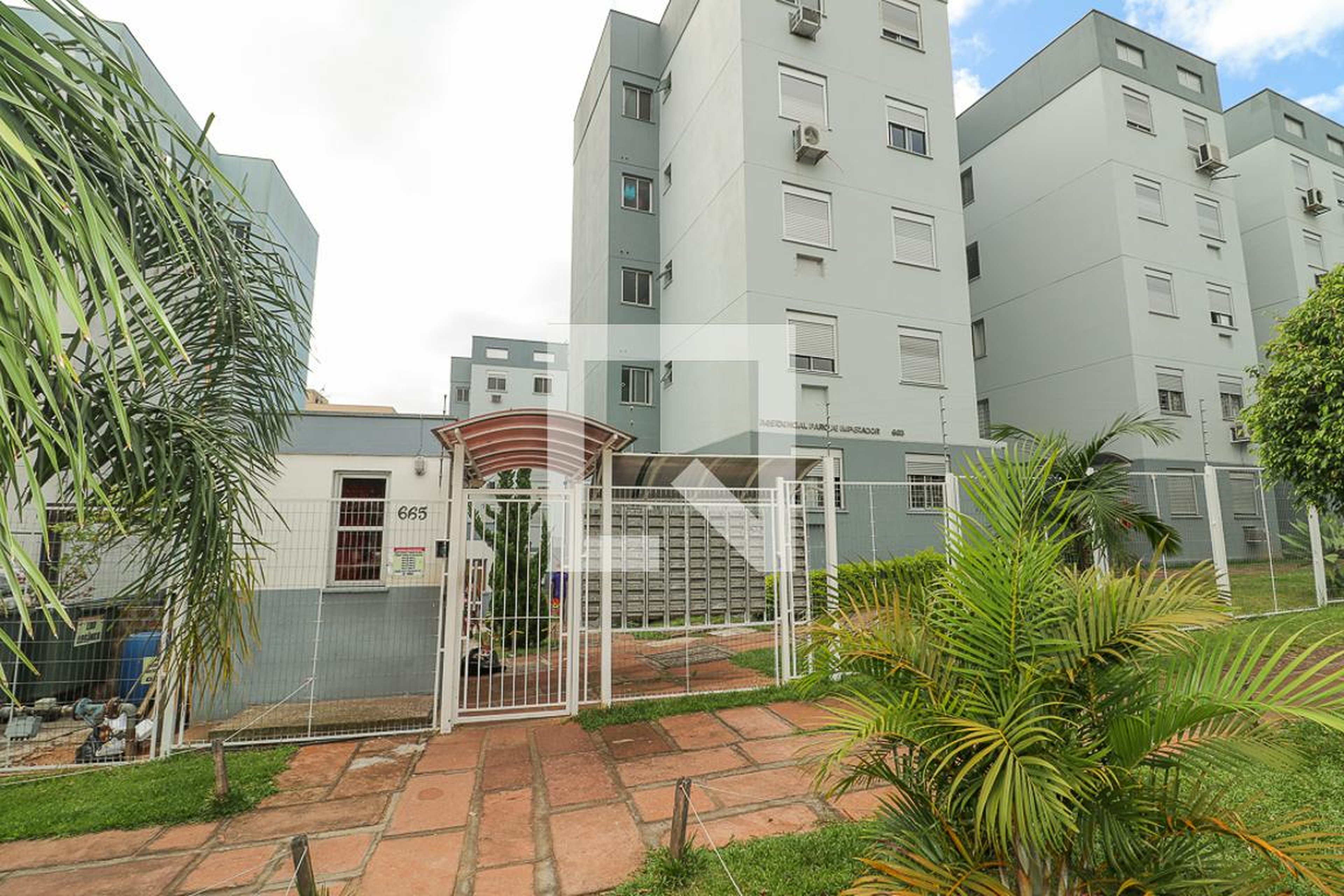 Fachada Condomínio em Avenida Edu Las-Casas, 65
