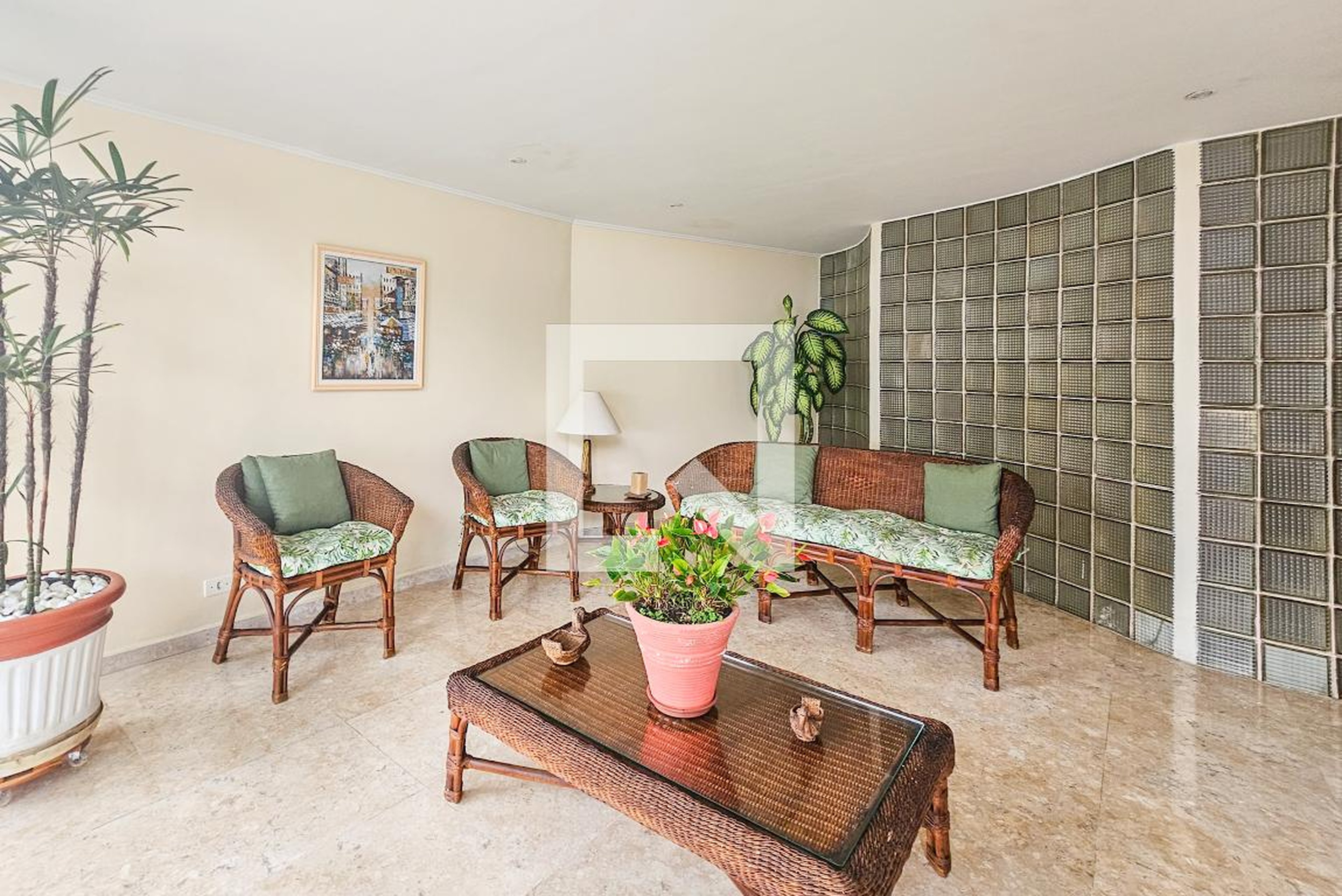 Área comum - Esmeralda