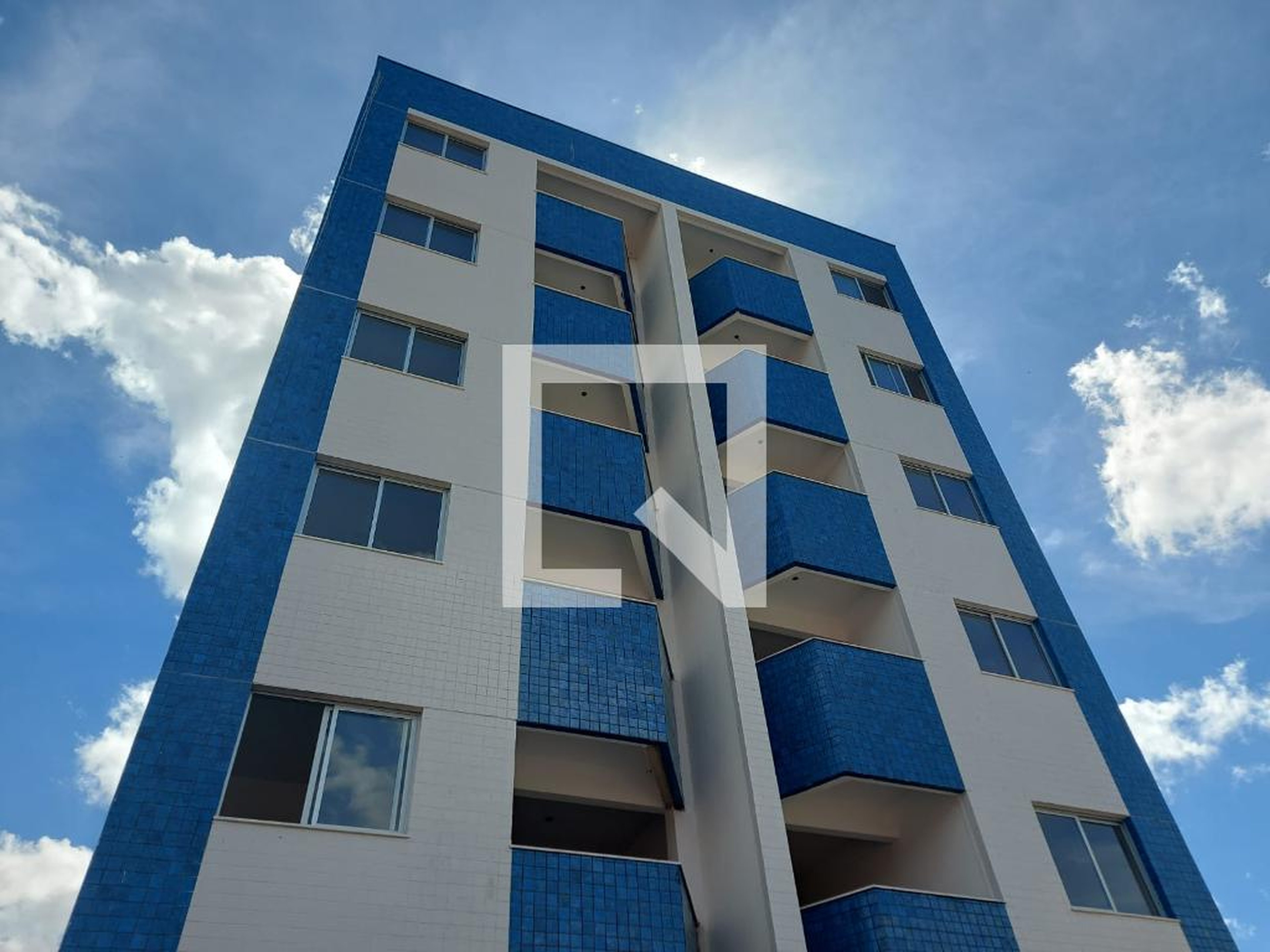 Fachada Condomínio em Rua José de Souza Arruda, 450