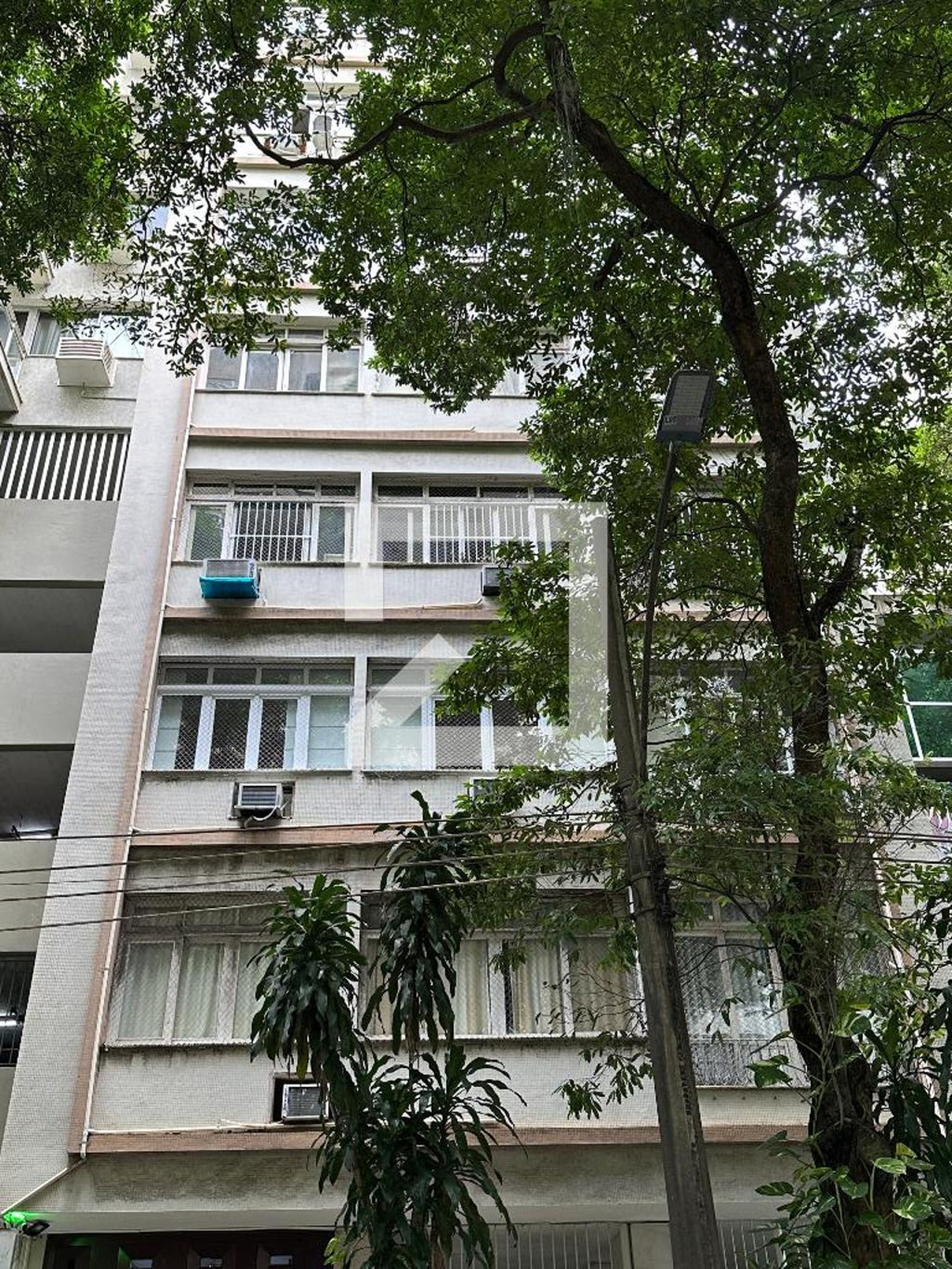 Fachada Condomínio em Rua Santa Clara, 253
