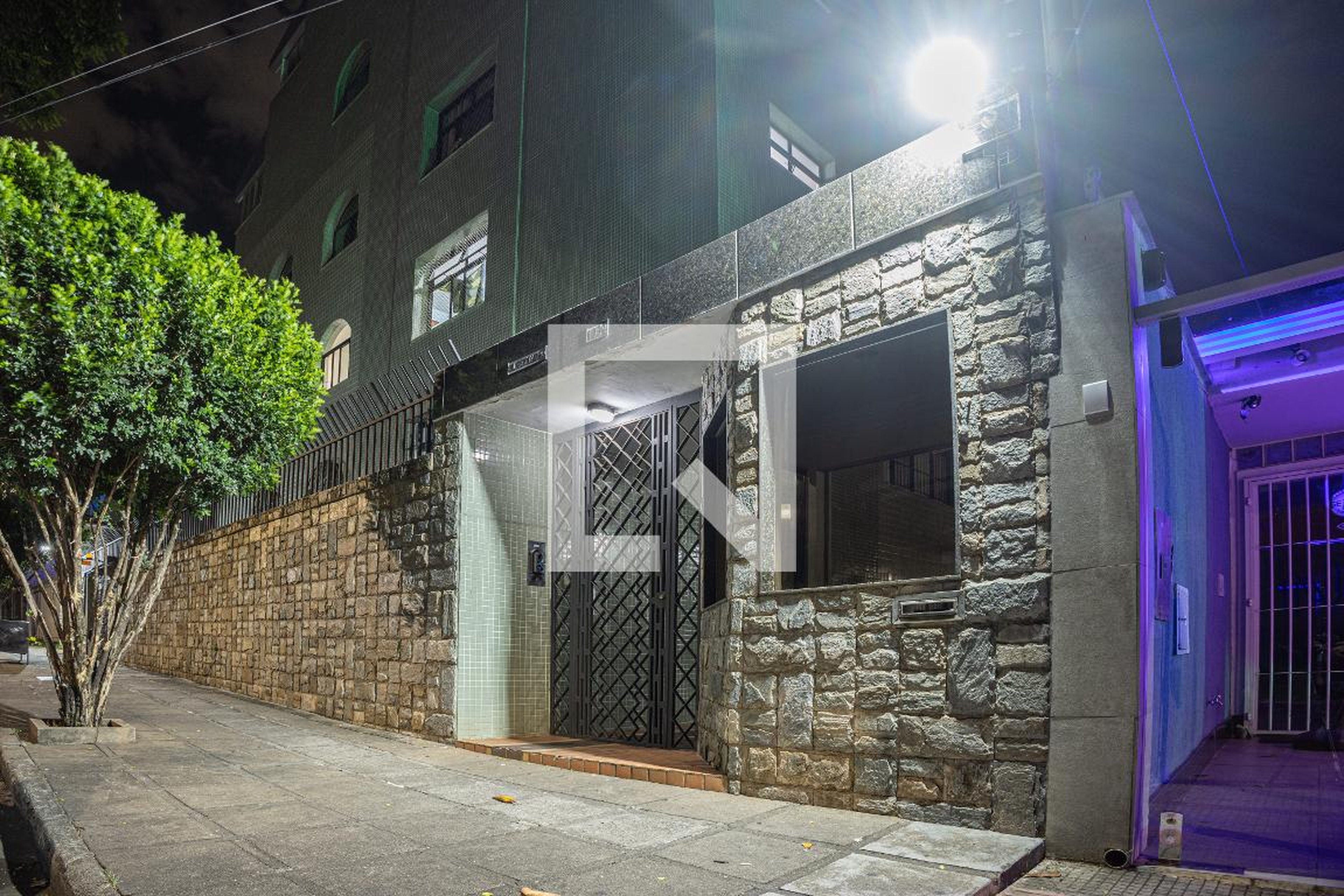 Fachada Condomínio em Rua Professor Pimenta da Veiga, 1054