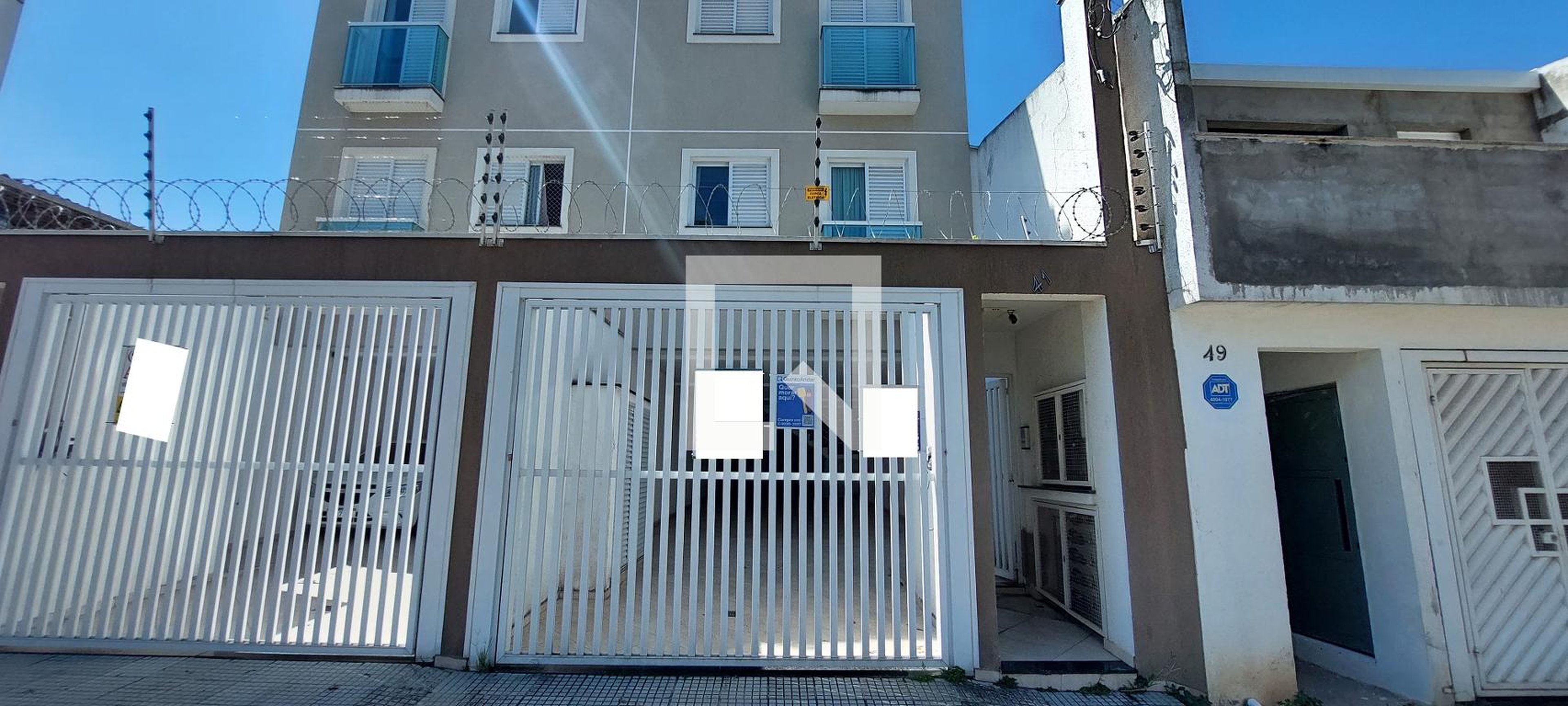 Fachada Condomínio em Rua Senador Dantas, 41