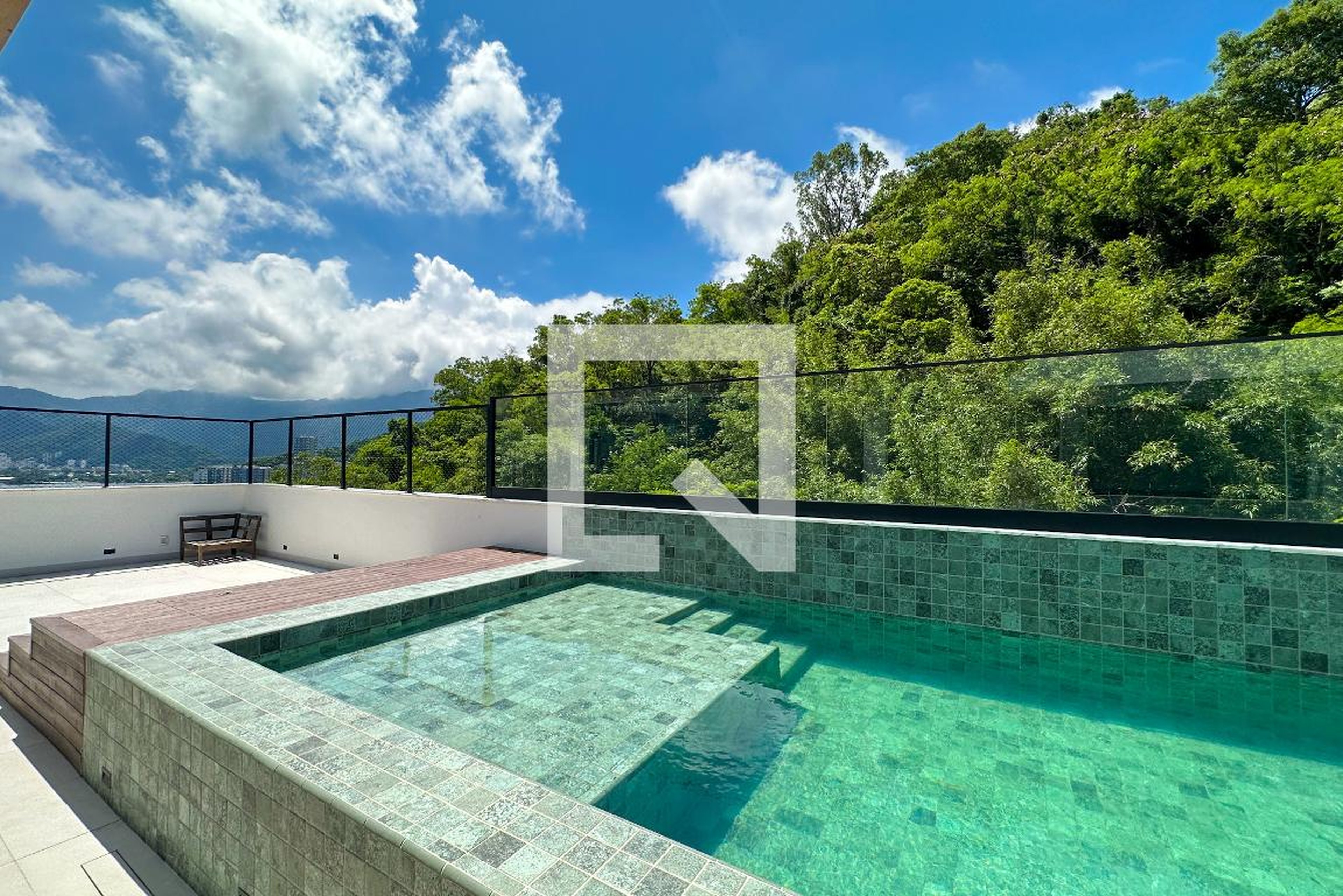 Piscina - Edifício S Mid West e Mid East