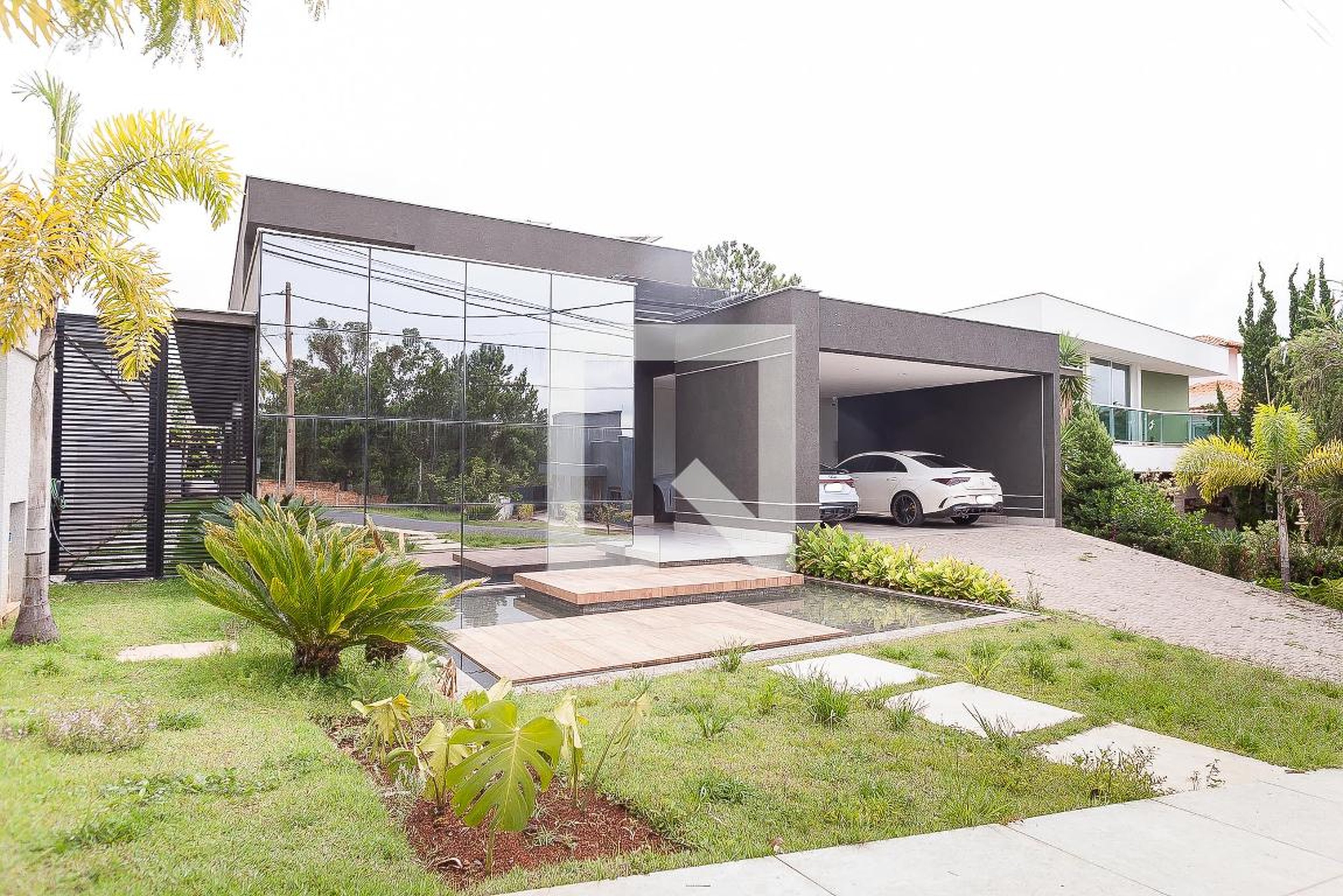 fachada Condomínio em Rua das Acácias, 565