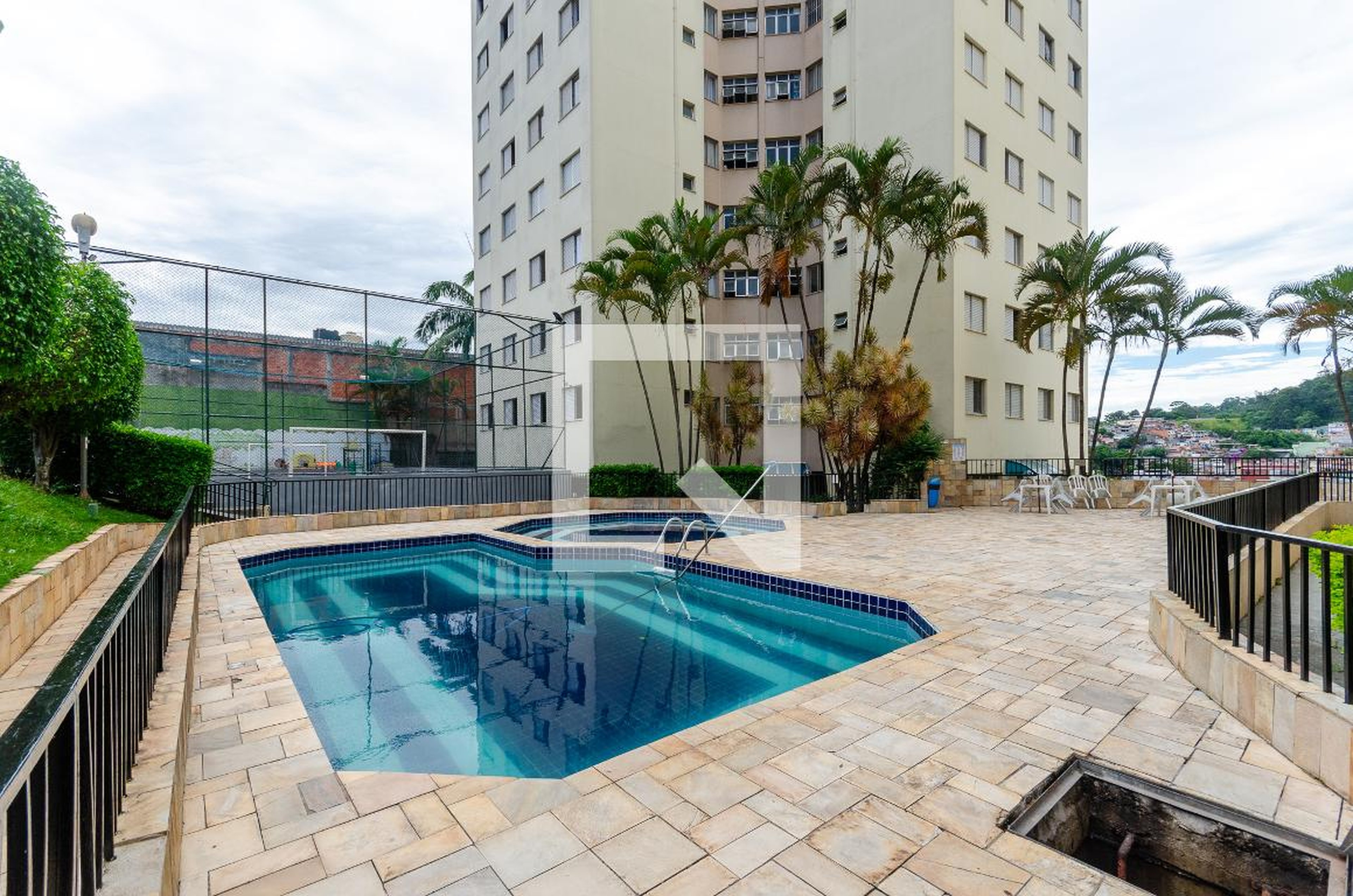 Piscina - Alameda dos Poetas