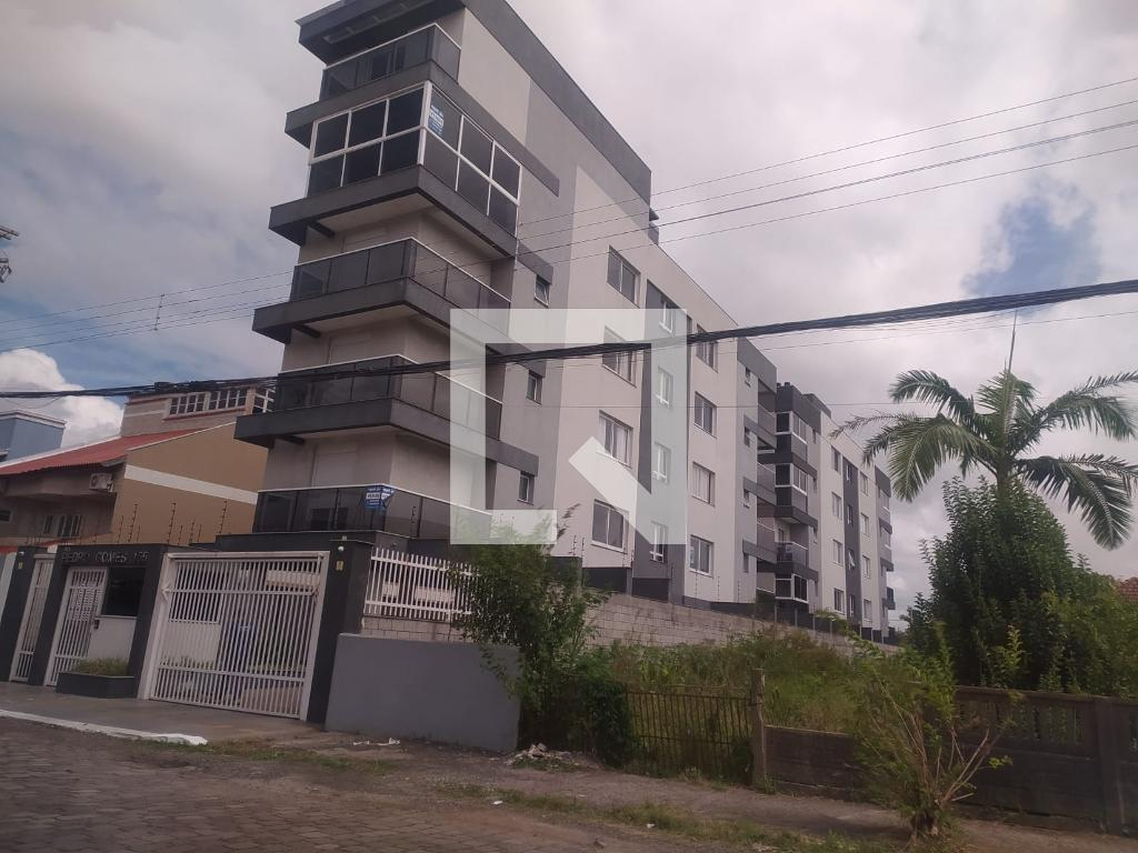 Fachada do Prédio Condomínio em Rua Buttenbender, 155