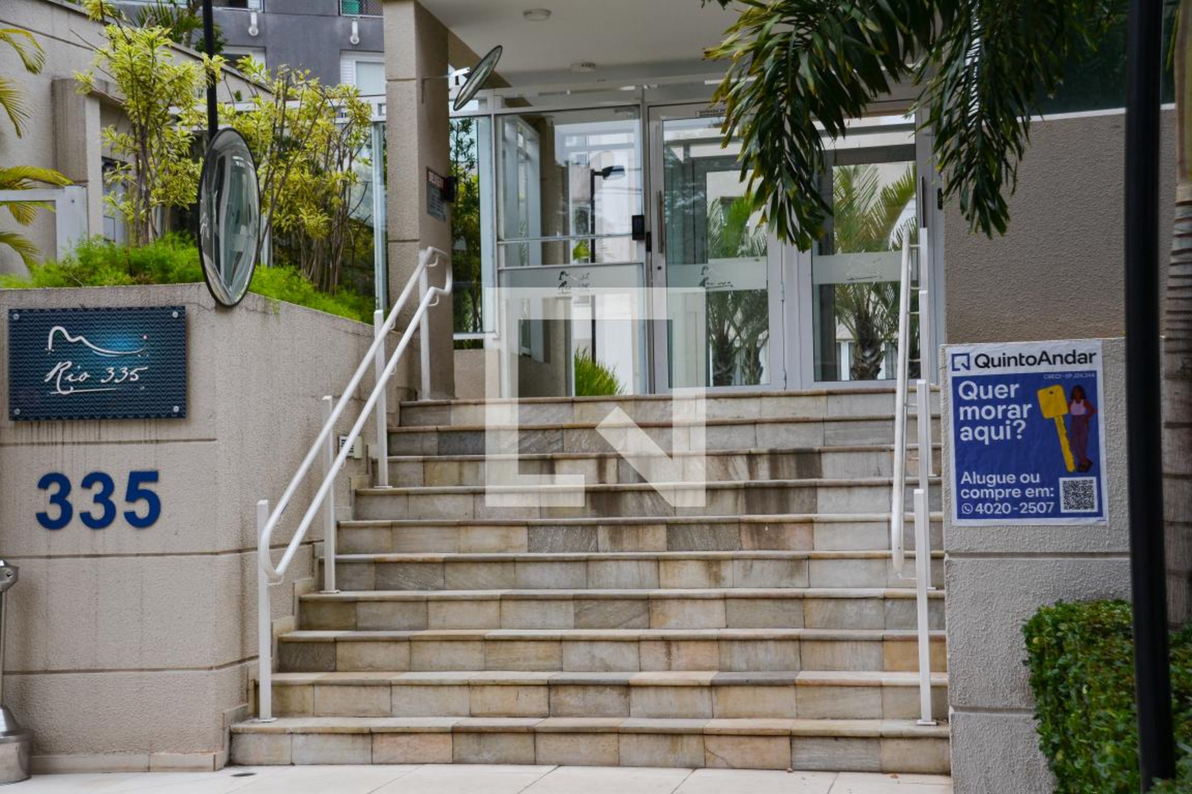 Fachada Condomínio em Rua Rio de Janeiro, 184