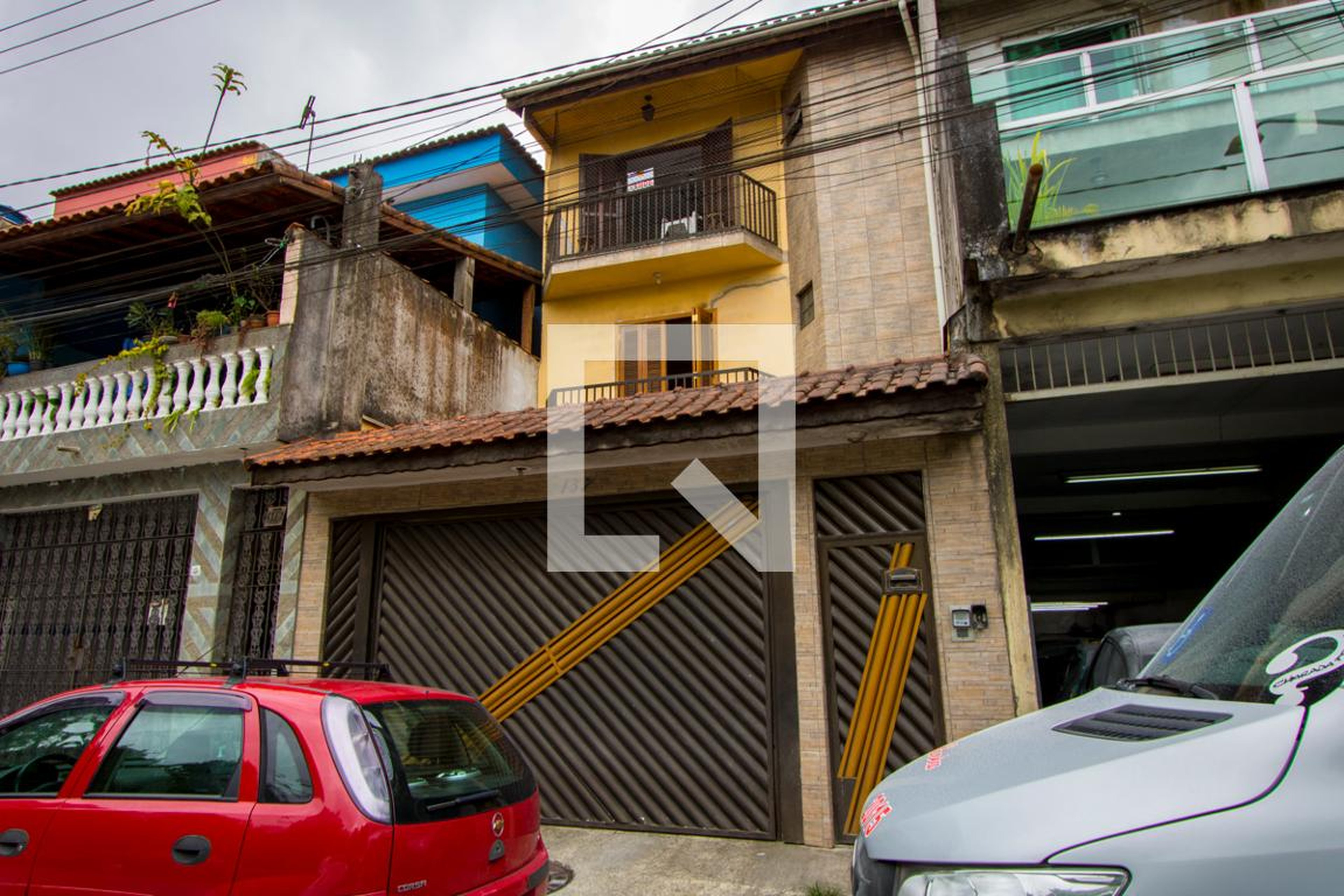 Fachada Condomínio em Rua Eurico Gaspar Dutra, 157