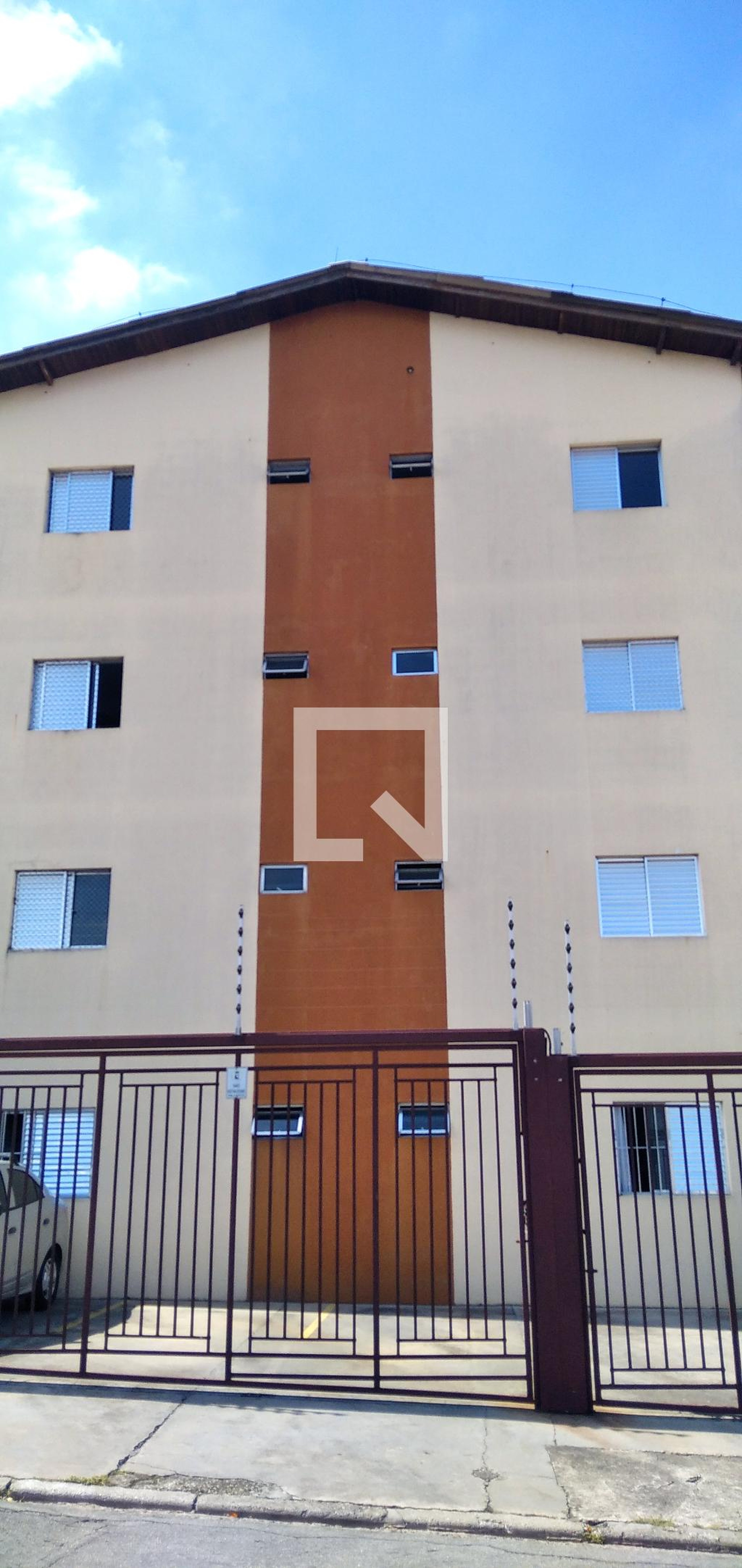 Fachada Condomínio Madredeus