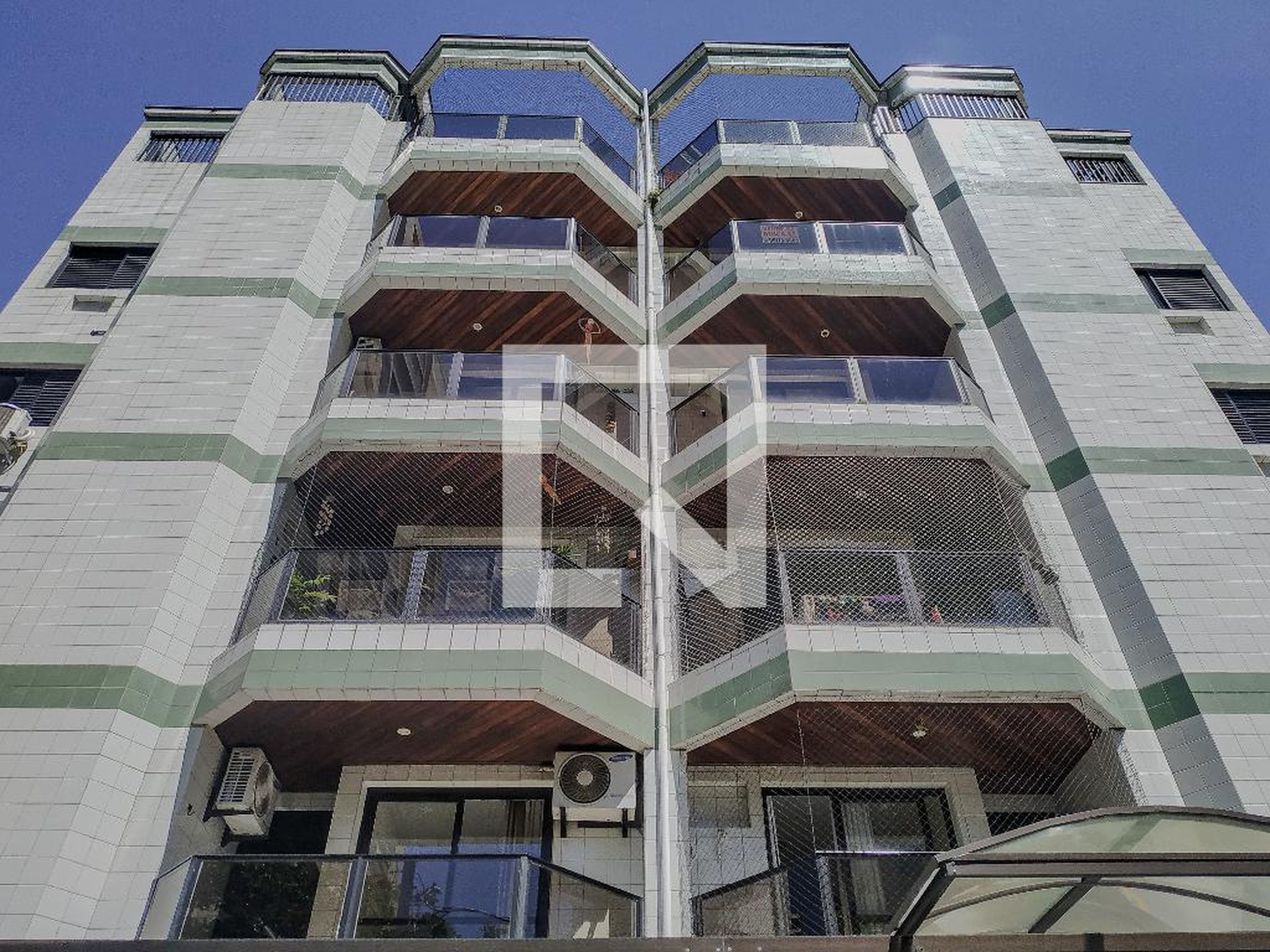 Fachada do Prédio Condomínio em Rua Antônio Alonso Gonzáles, 550