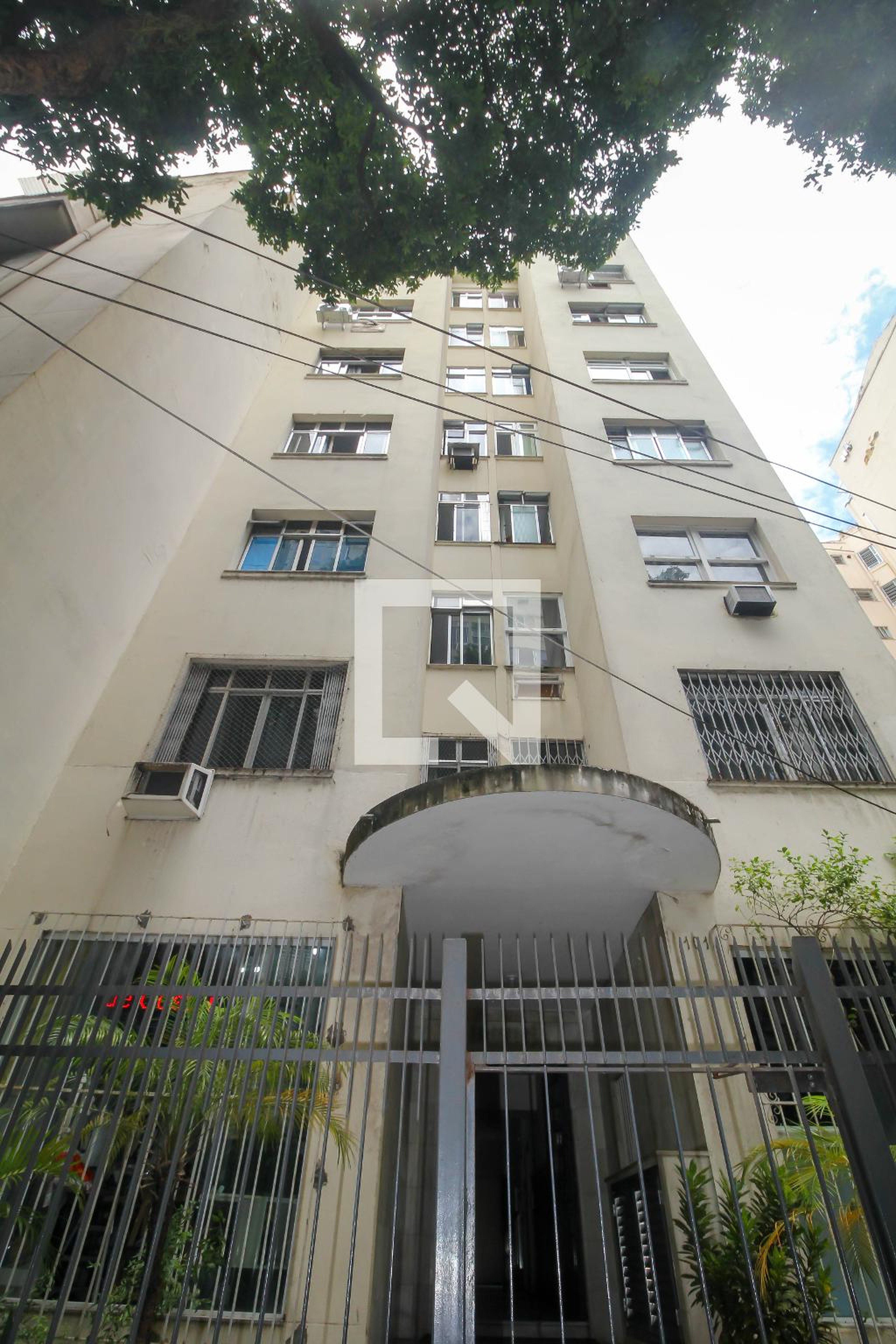 Fachada do Prédio Condomínio em Rua Cândido Mendes, 101