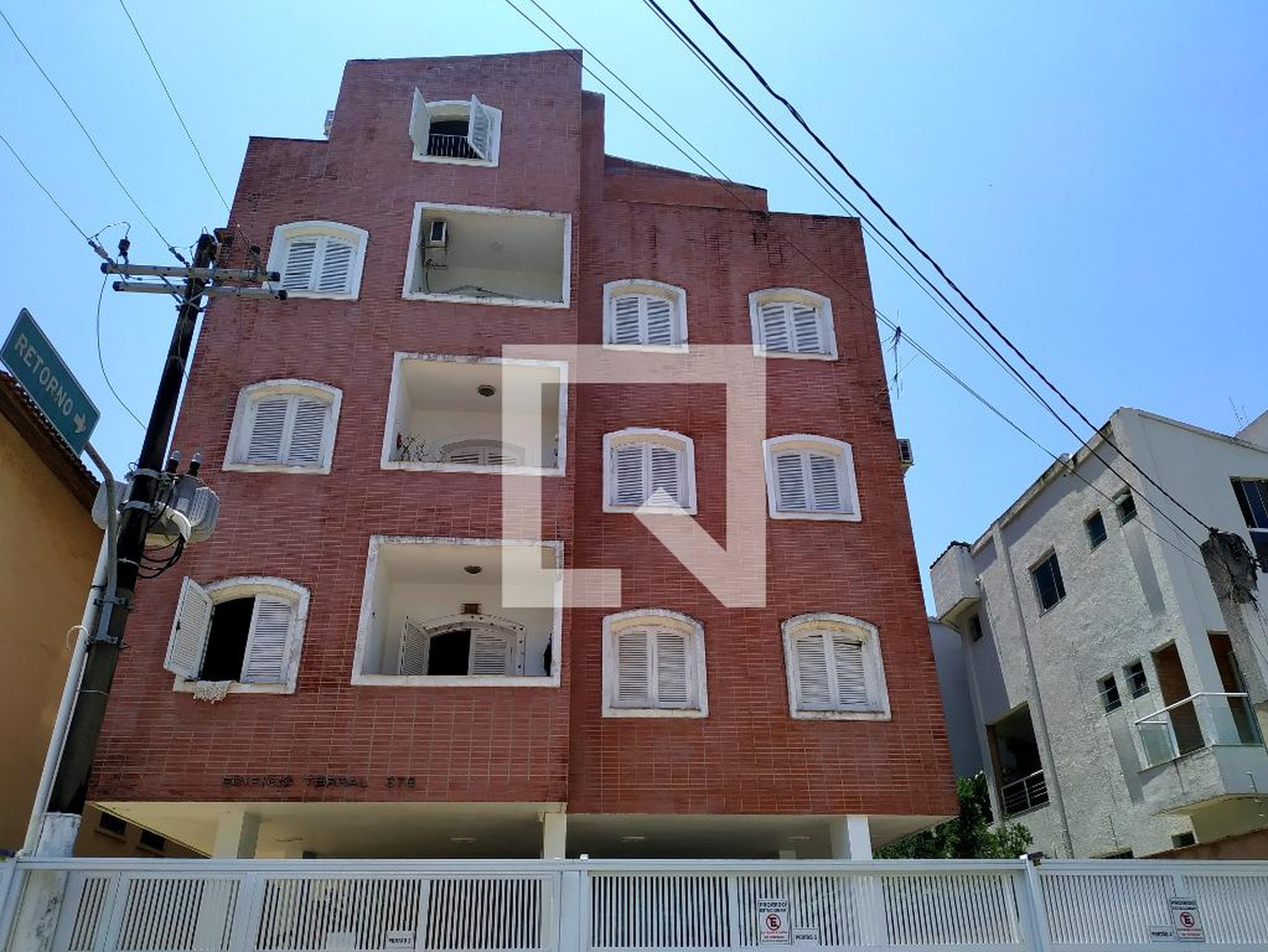 Fachada Condomínio em Rua Dona Vitória, 378