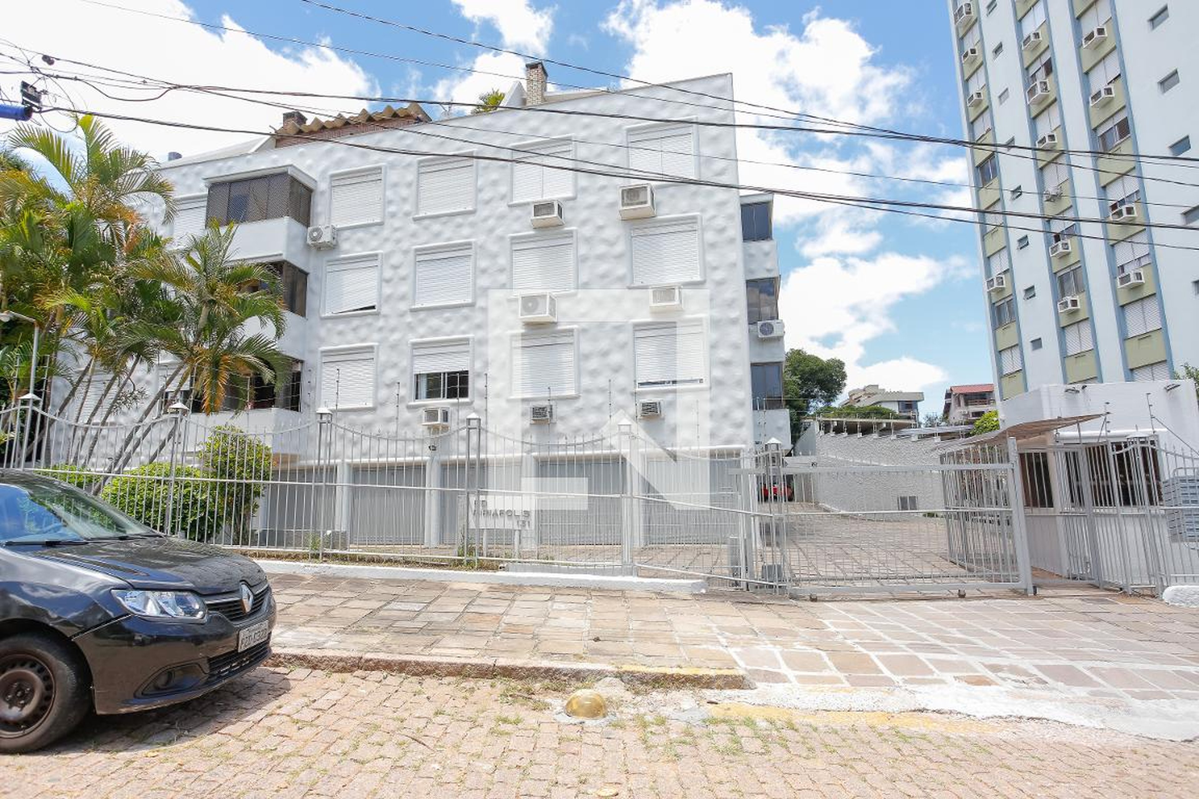 Fachada do Prédio Condomínio Pirianópolis