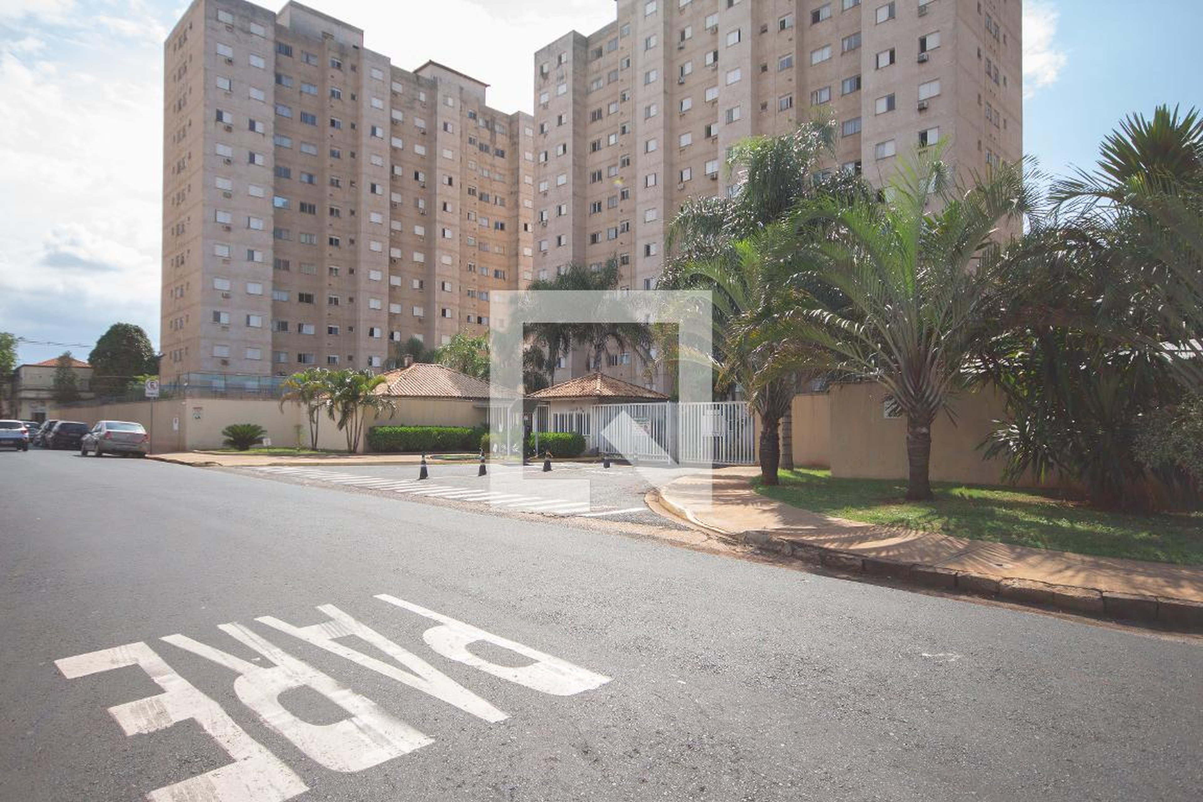 Fachada do condomínio Condomínio Mais