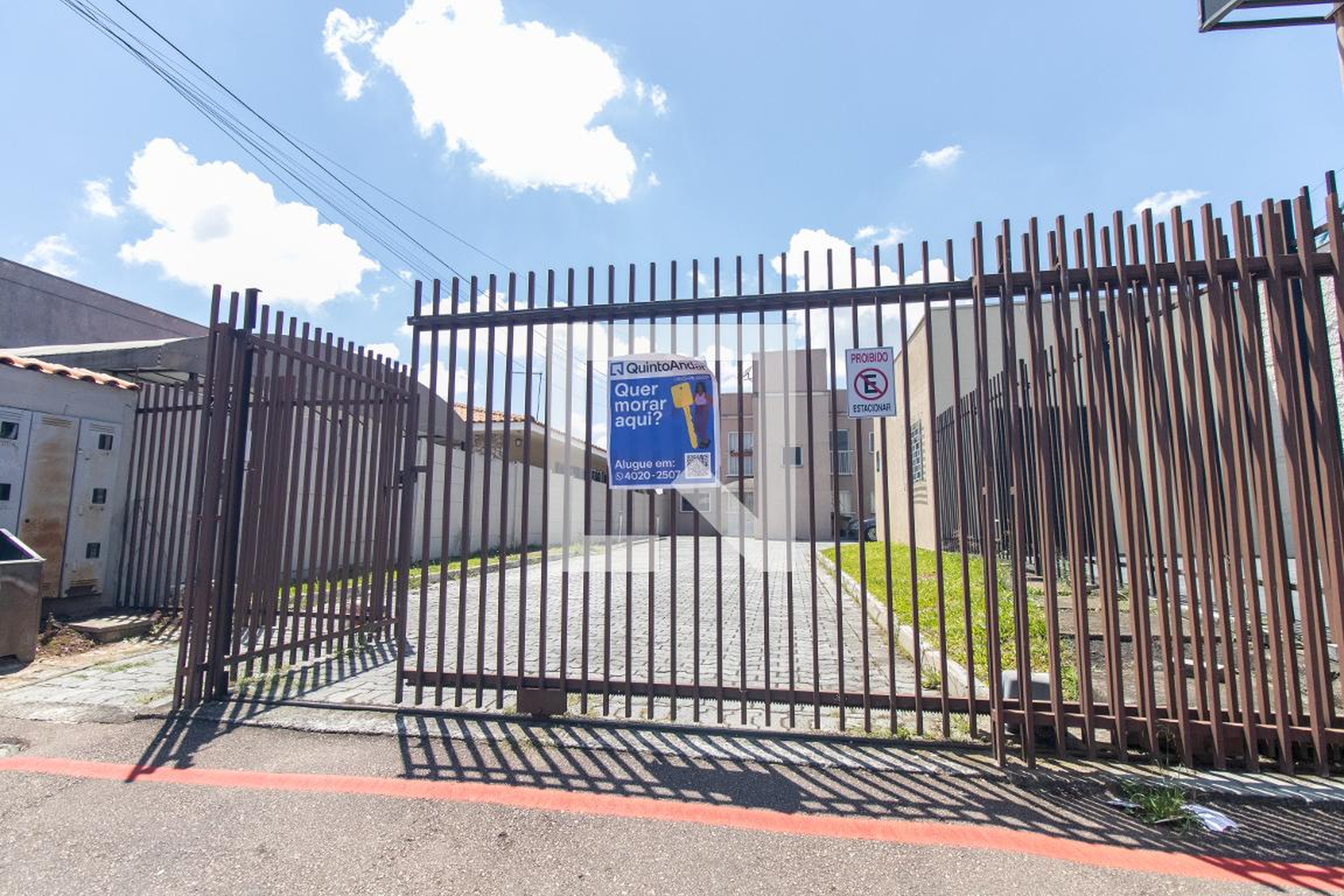 Fachada do Prédio Condomínio em Avenida Vereador Toaldo Túlio, 2635