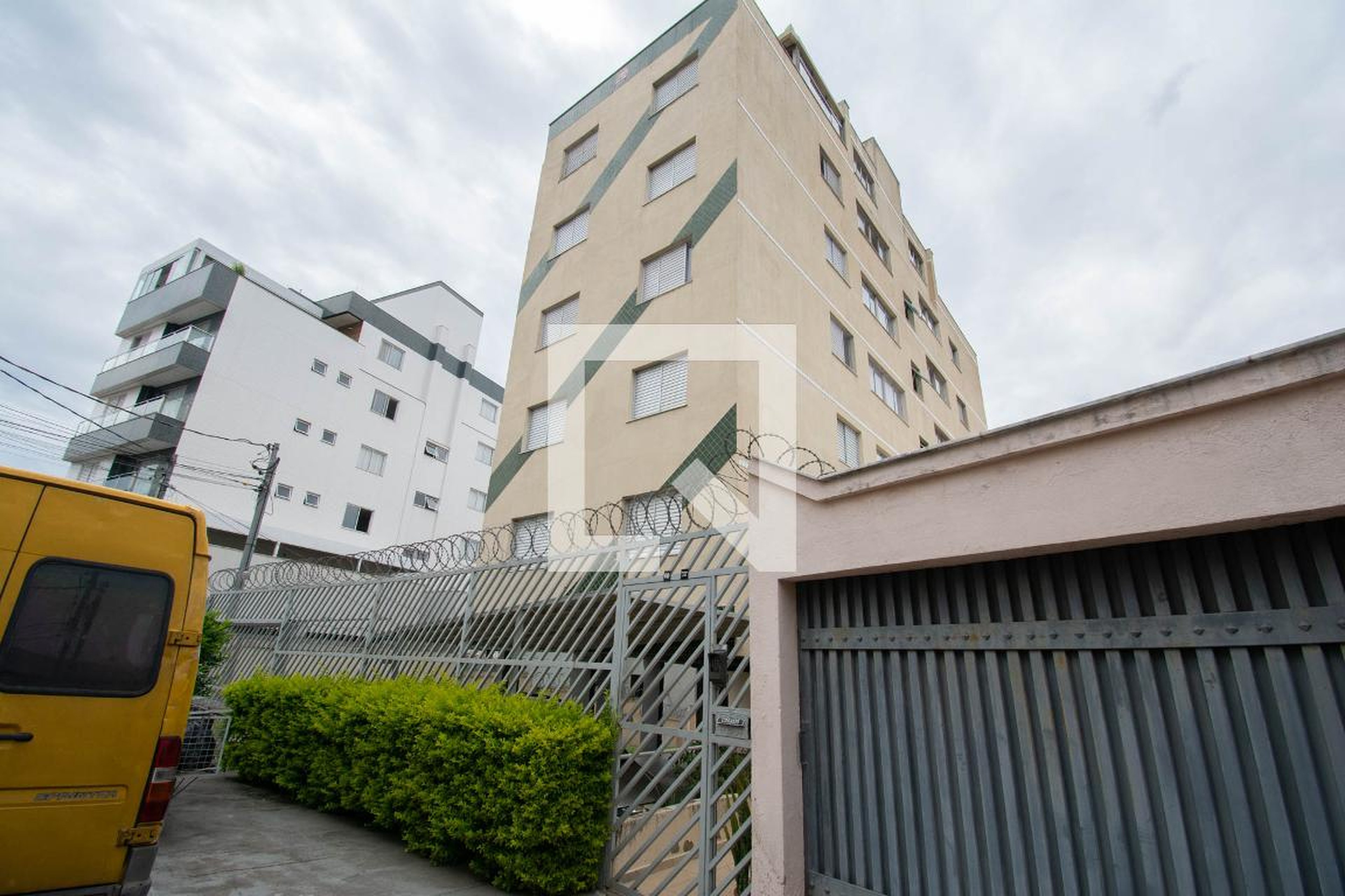 Fachada Condomínio em Rua Moassy, 58