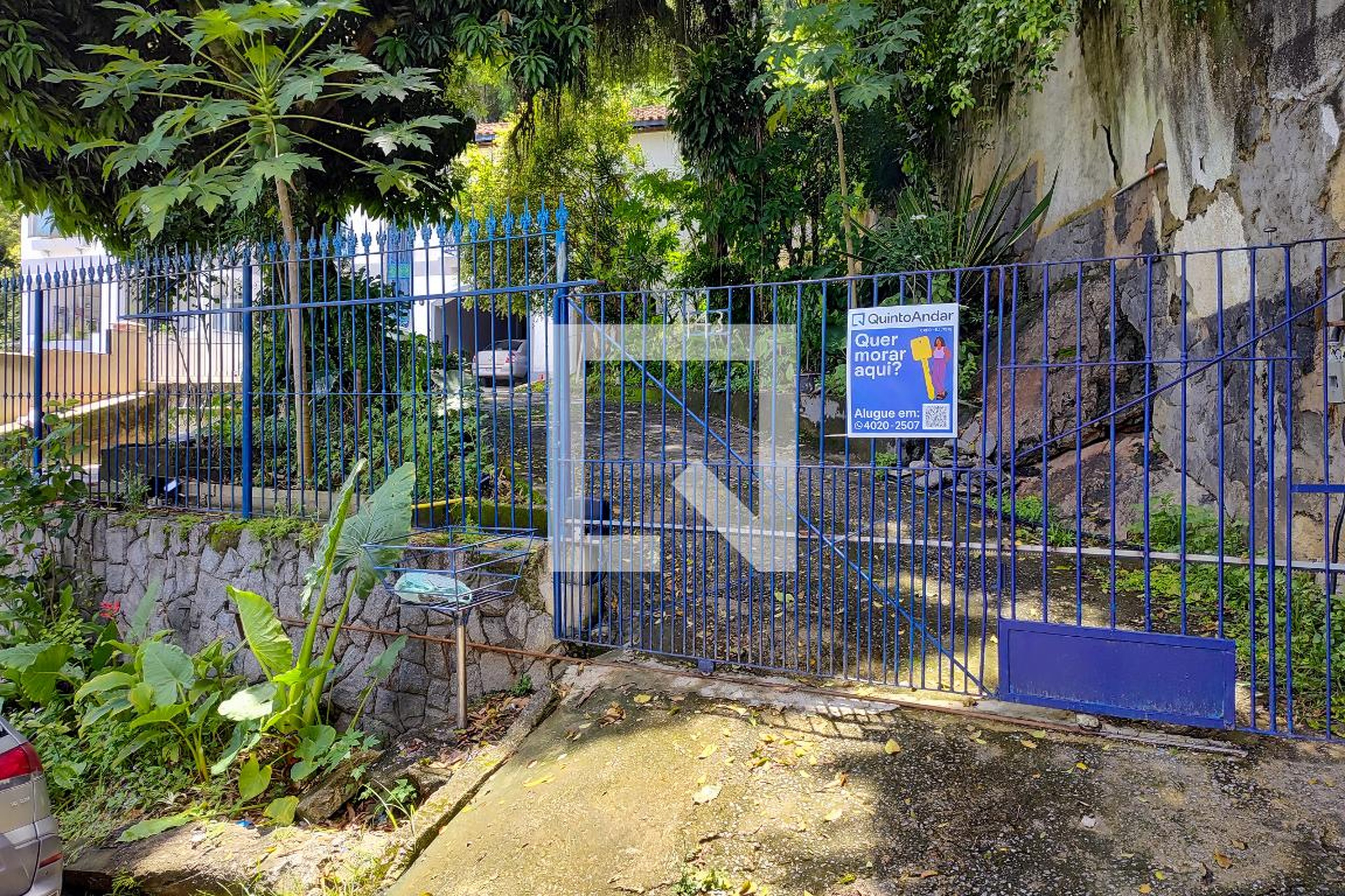 Fachada Condomínio em Rua Nossa Senhora de Lourdes, 143