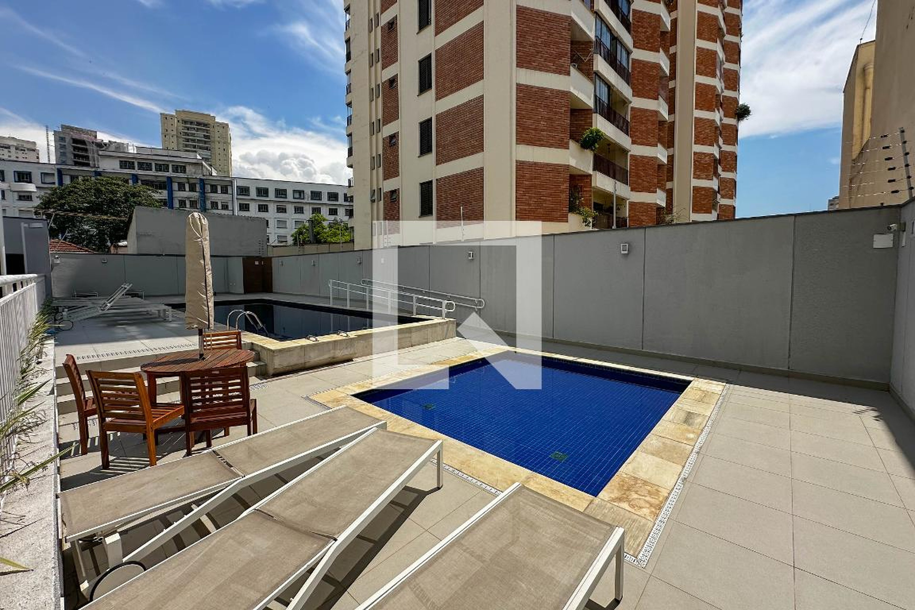 Piscina - Varanda Vila Romana