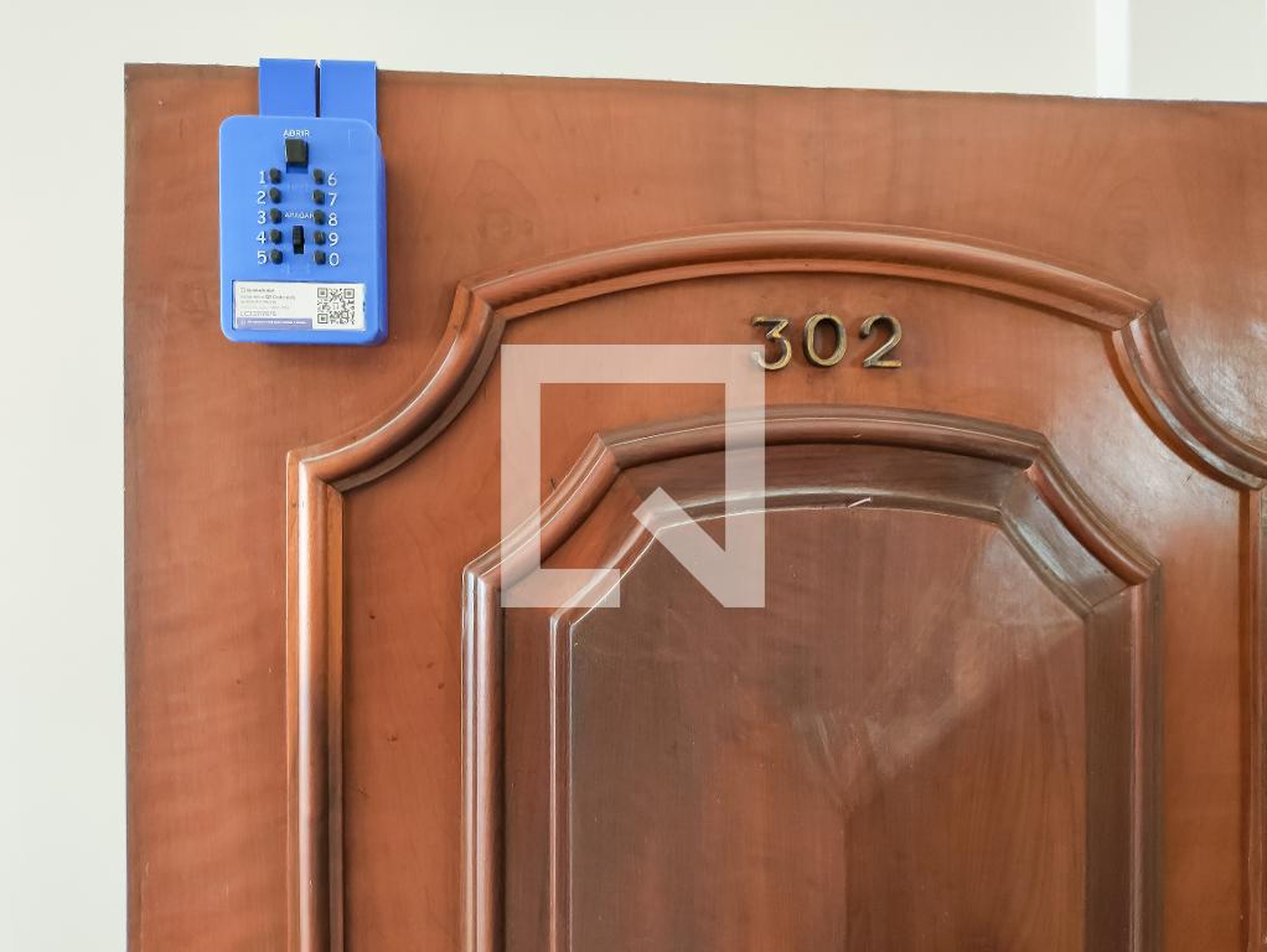 Entrada Condomínio em Rua Justiniano da Rocha, 87