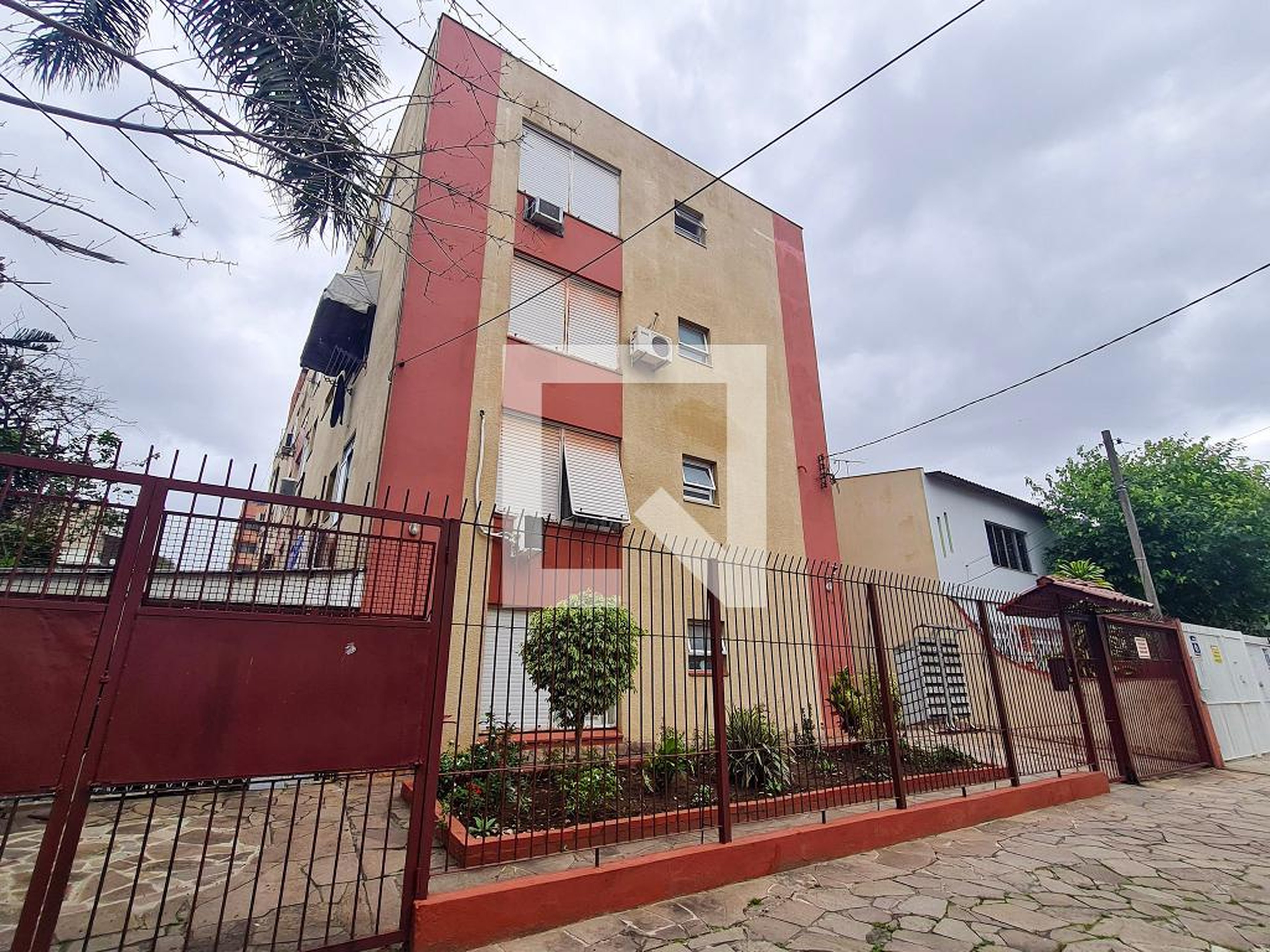 Fachada Condomínio em Rua Sorocaba, 63