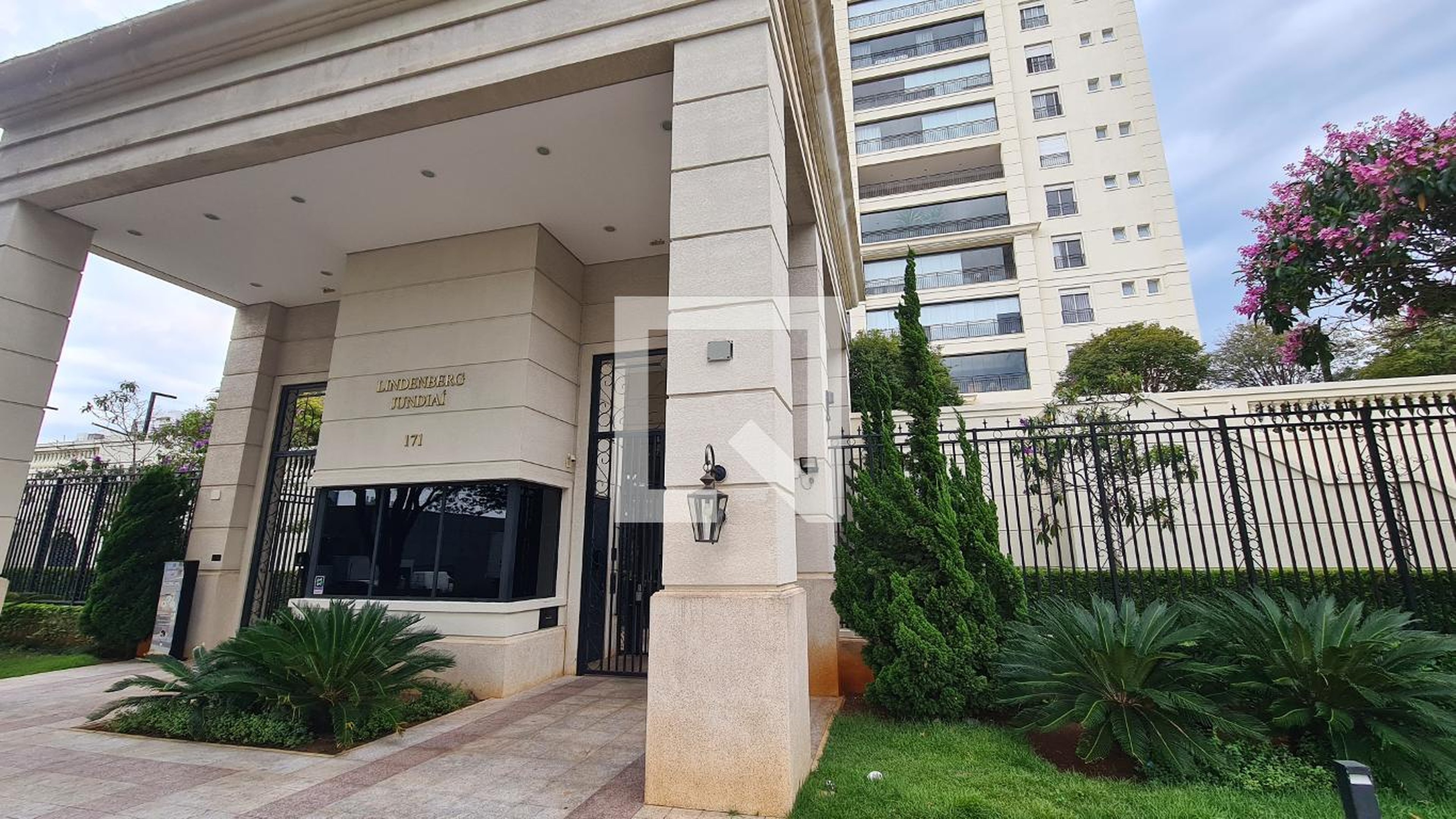 Fachada Condomínio Lindenberg