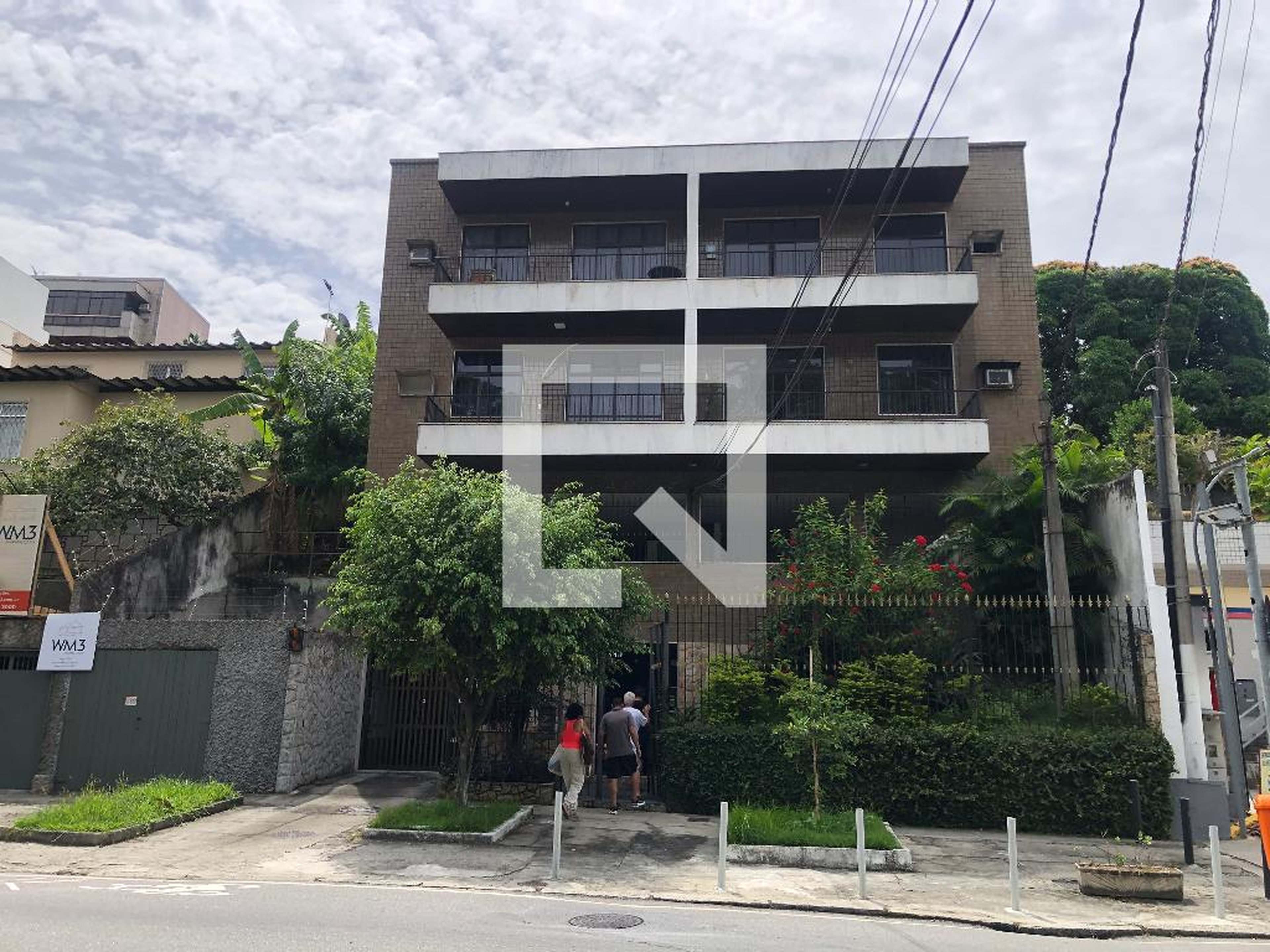 Fachada Condomínio em Rua Cambaúba, 448