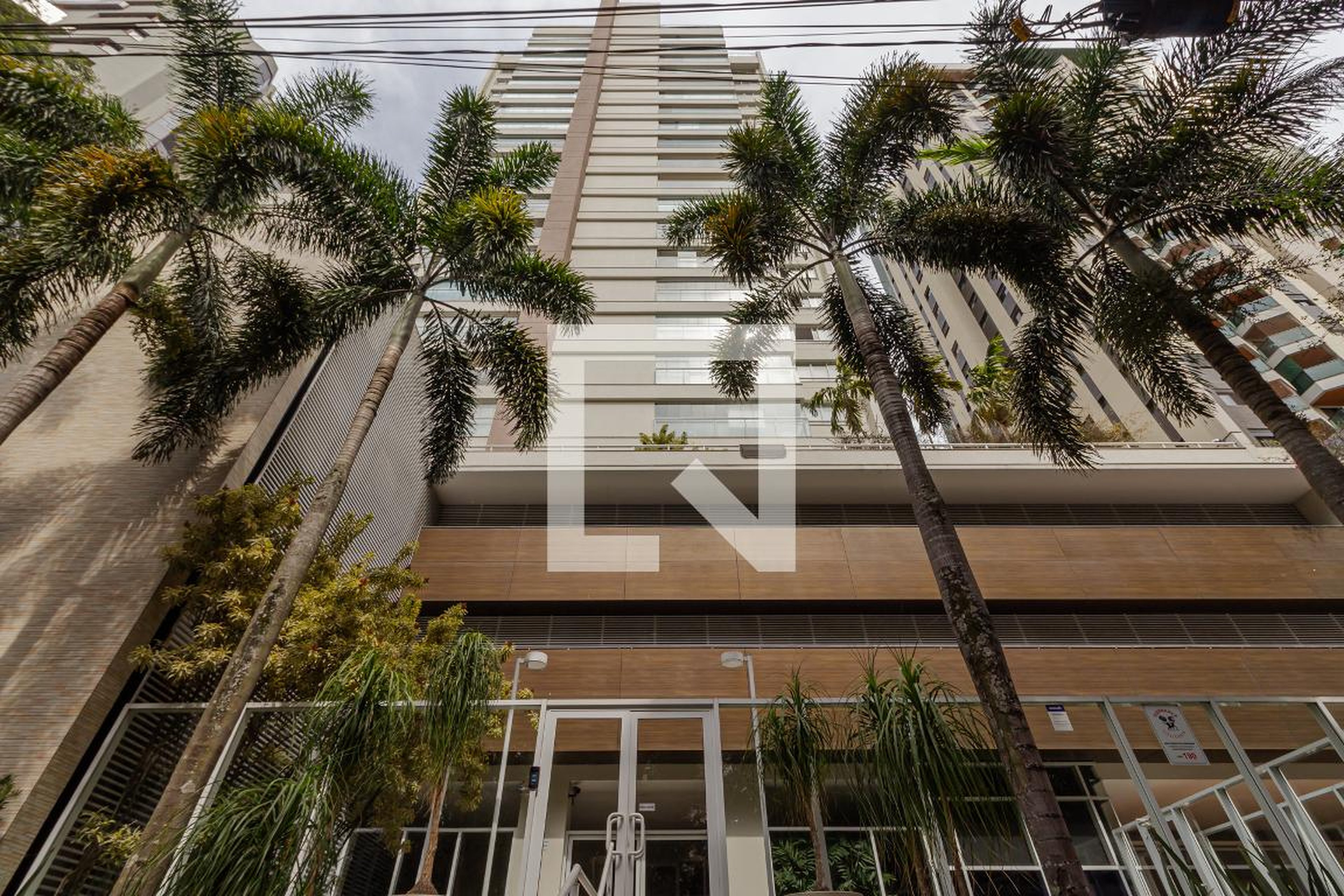 Fachada Edifício Address