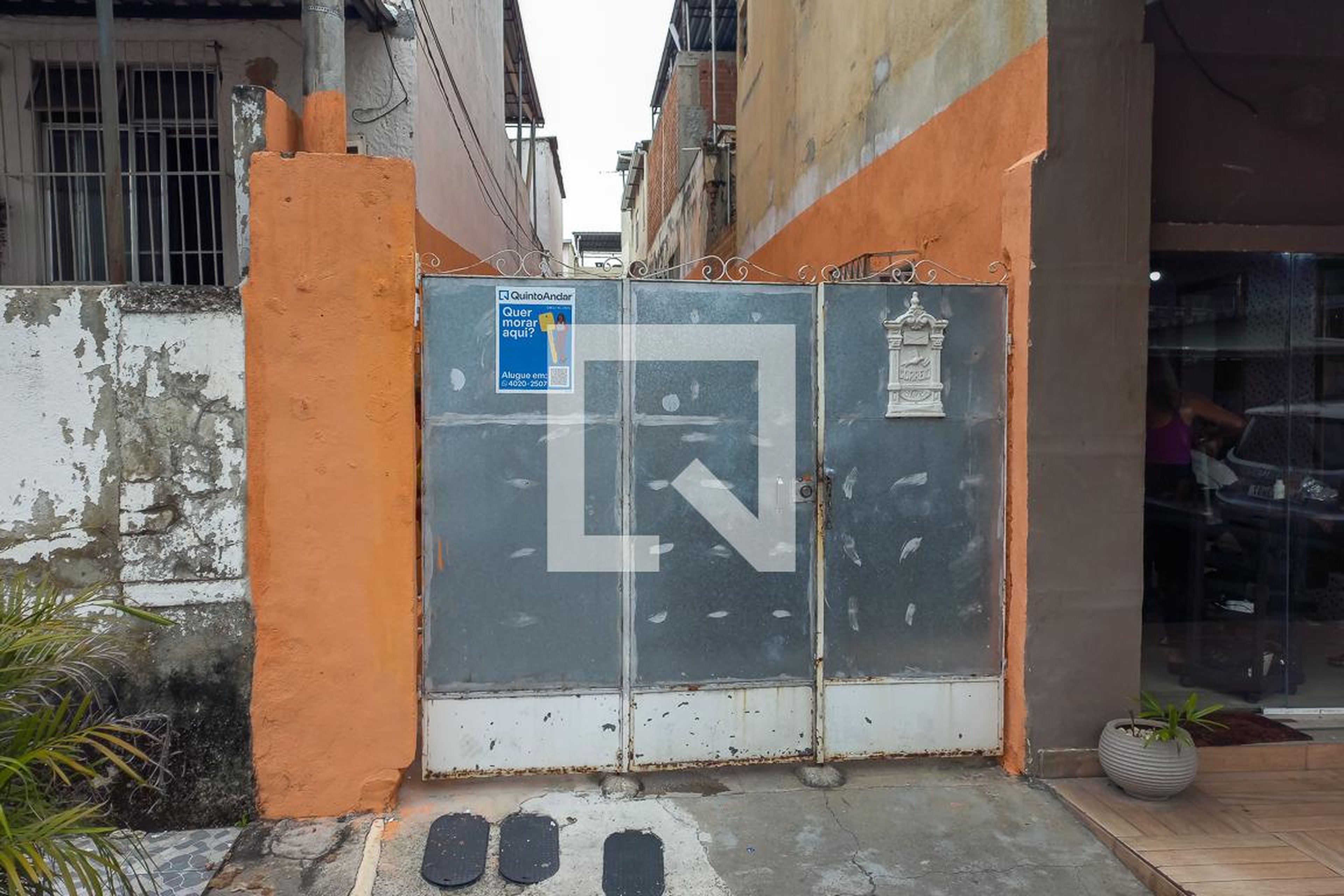 Fachada Condomínio em Rua Doutor Luis Gaudie Ley, 105