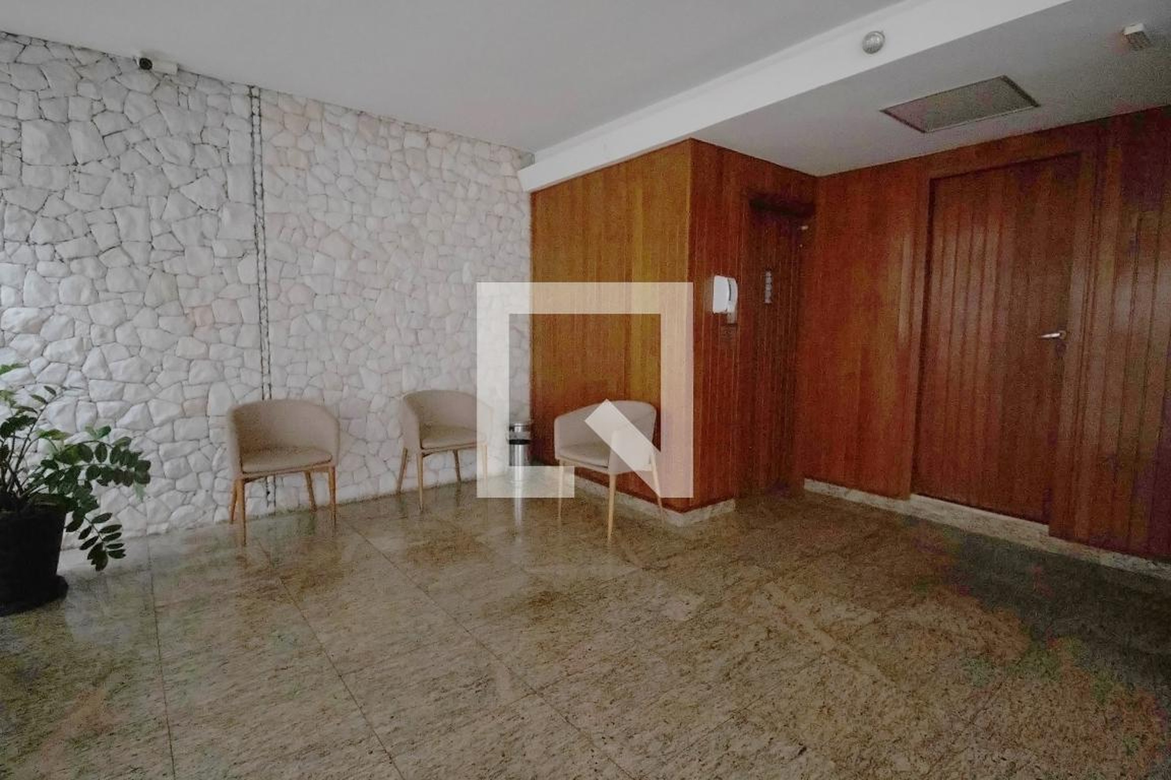 Área comum - Tomás Carvalhal