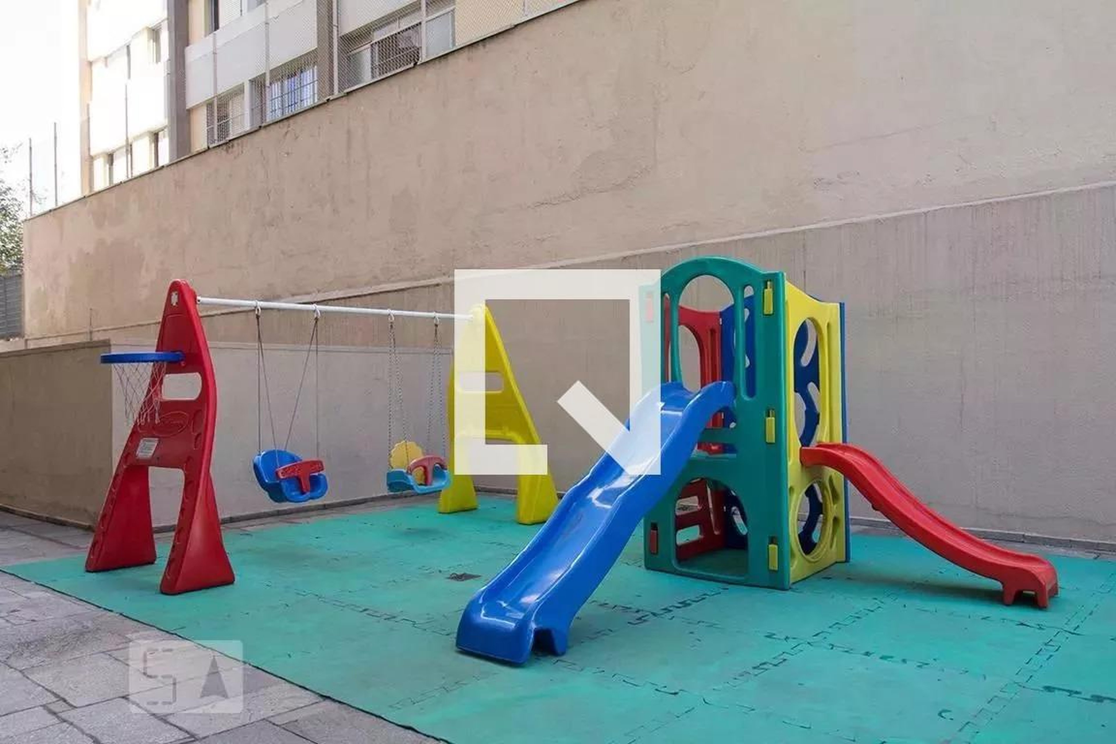 Playground - Adelino Gaspar