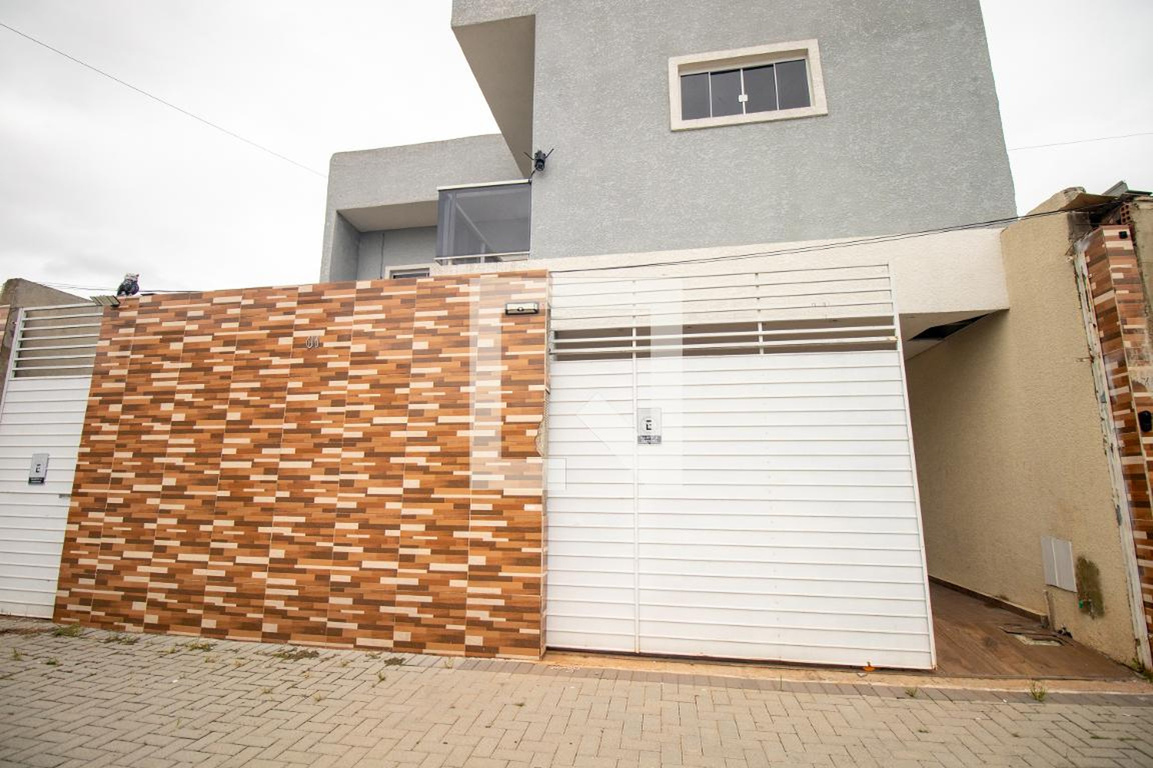 Fachada do Prédio Condomínio em Rua Agílio Leão de Macedo, 58