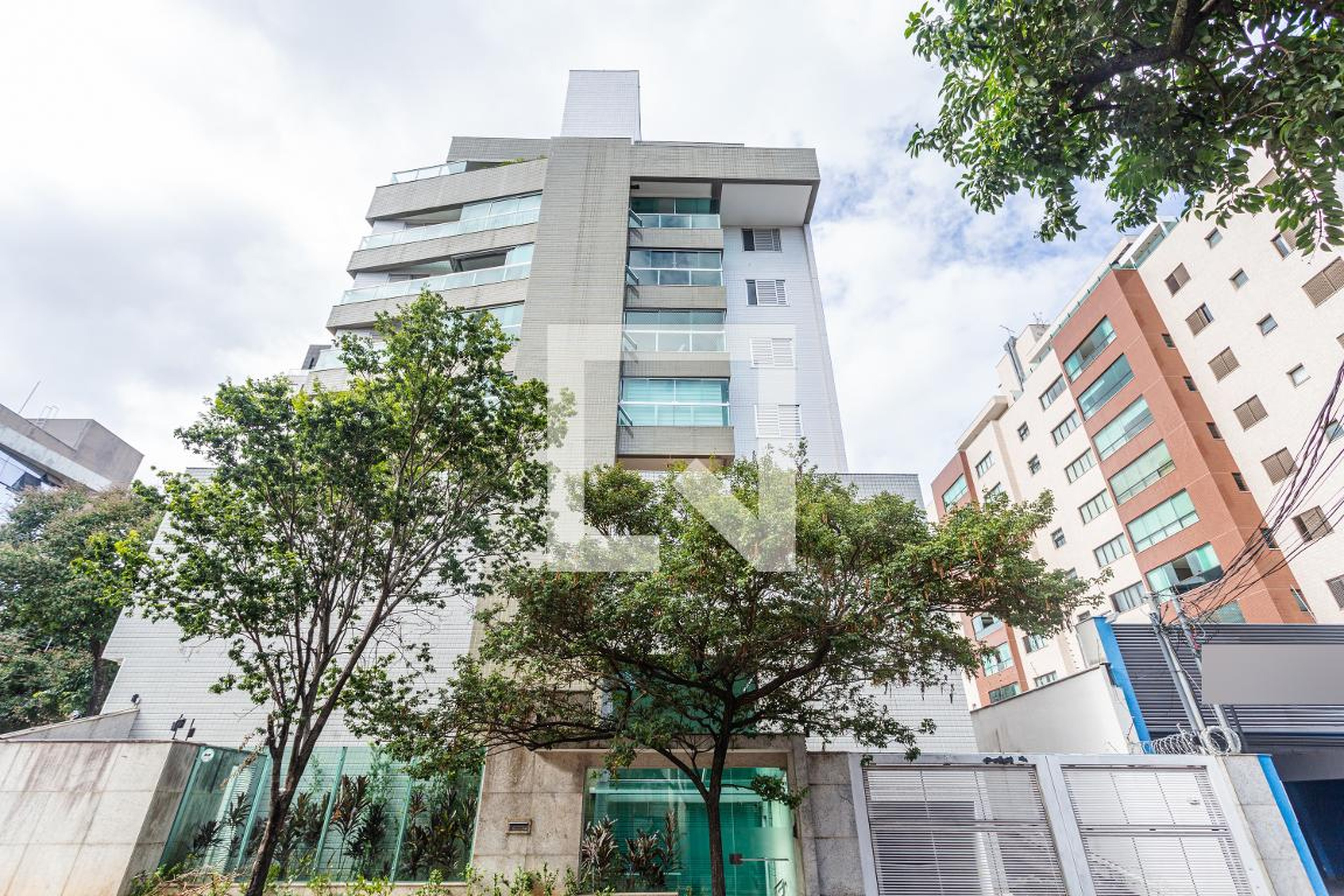 Fachada Condomínio em Rua Rio Verde, 605