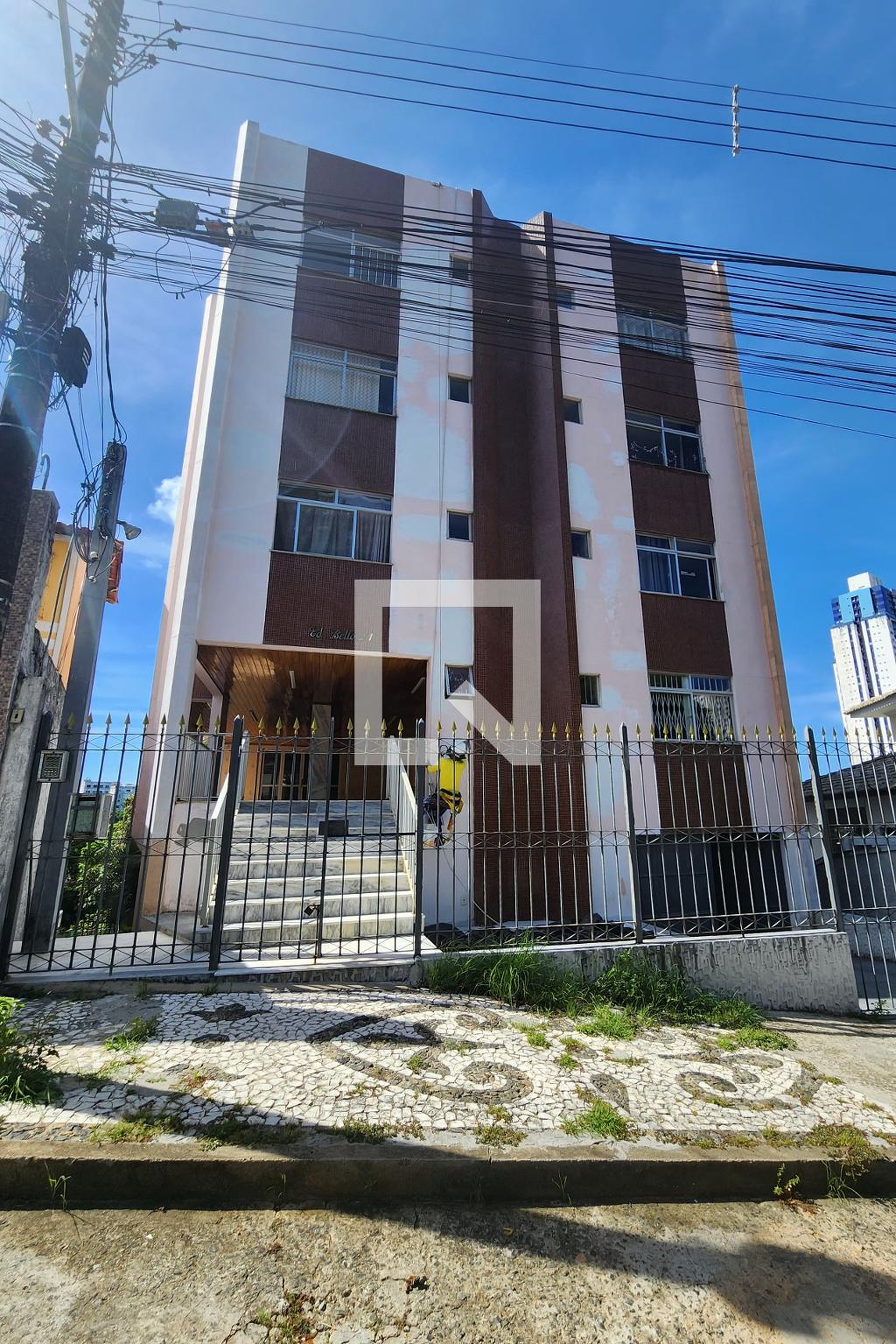 Fachada Condomínio em Rua Poetisa Cora Coralina, 21