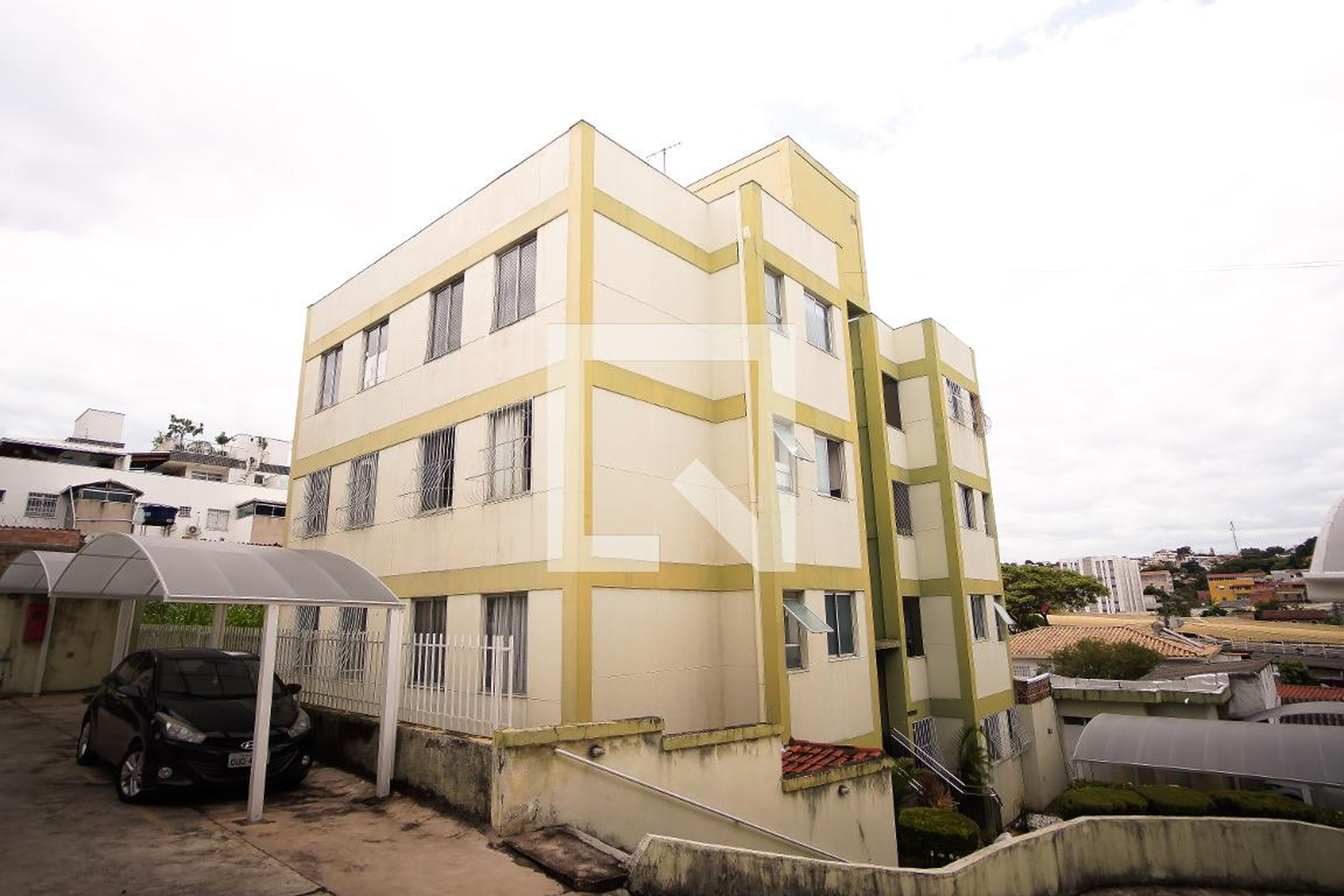 Fachada Condomínio em Rua Capitão Manoel Soares, 109