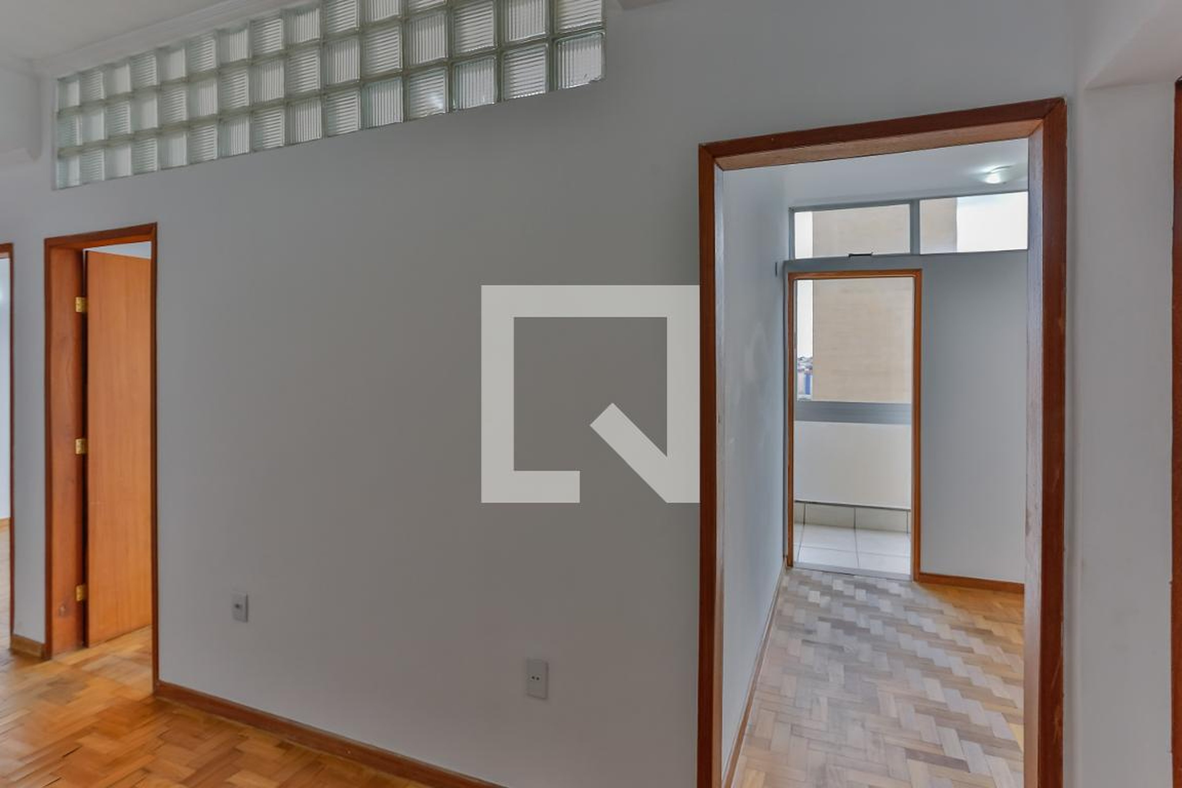 Entrada Condomínio em Rua dos Timbiras, 1500