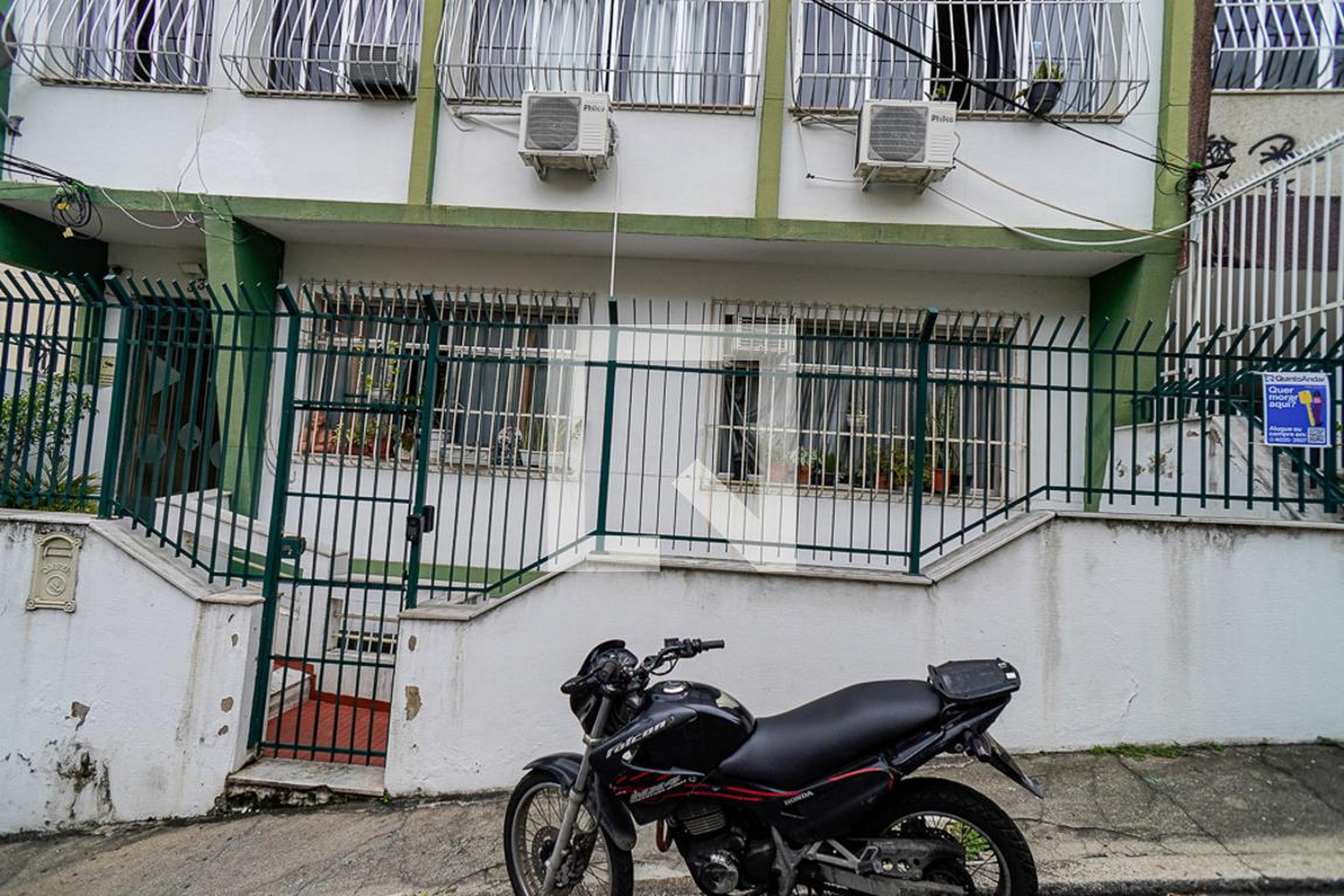 Fachada Condomínio em Alameda Jornalista José Geraldo da Costa, 33