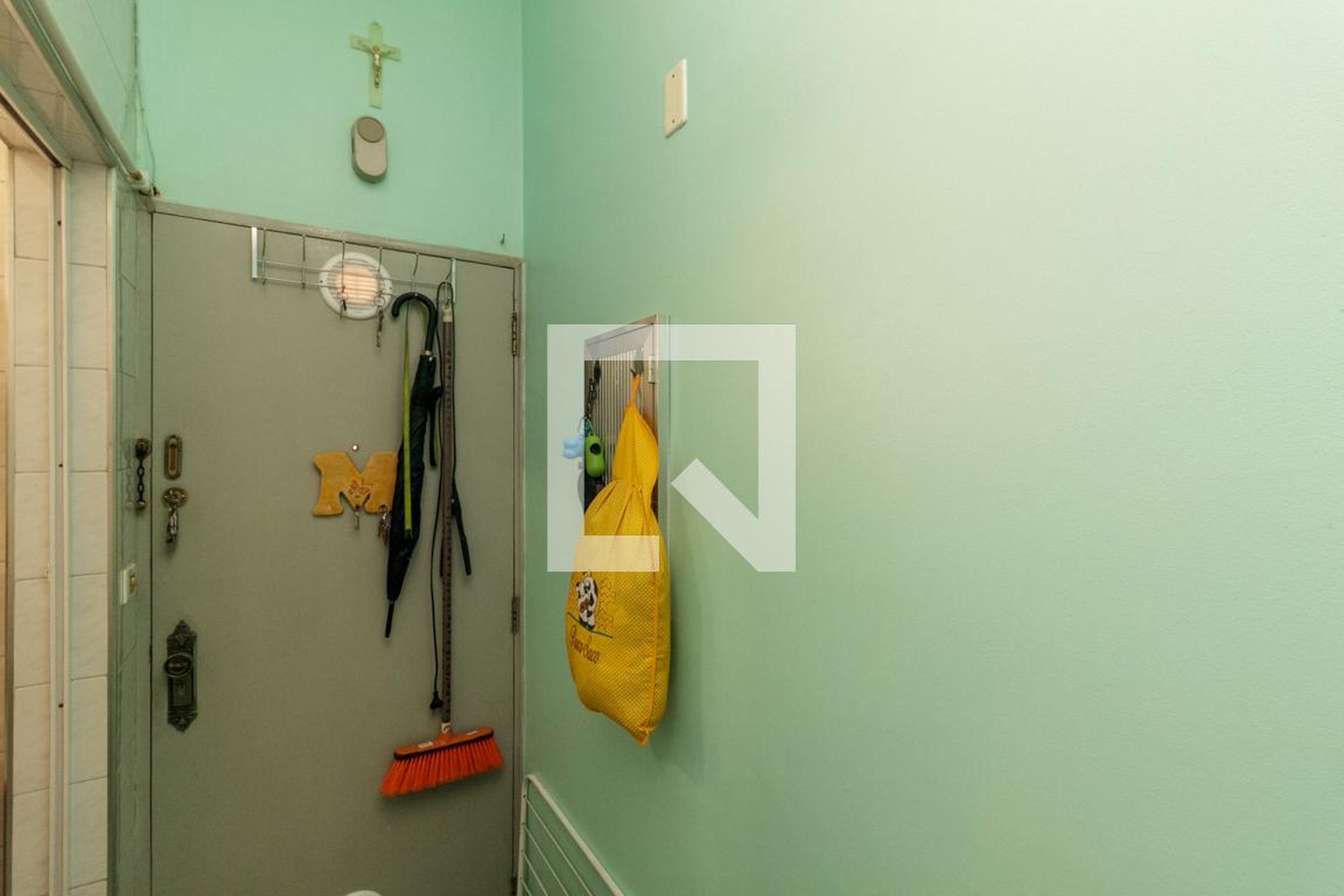 Hall de Entrada - Isnard