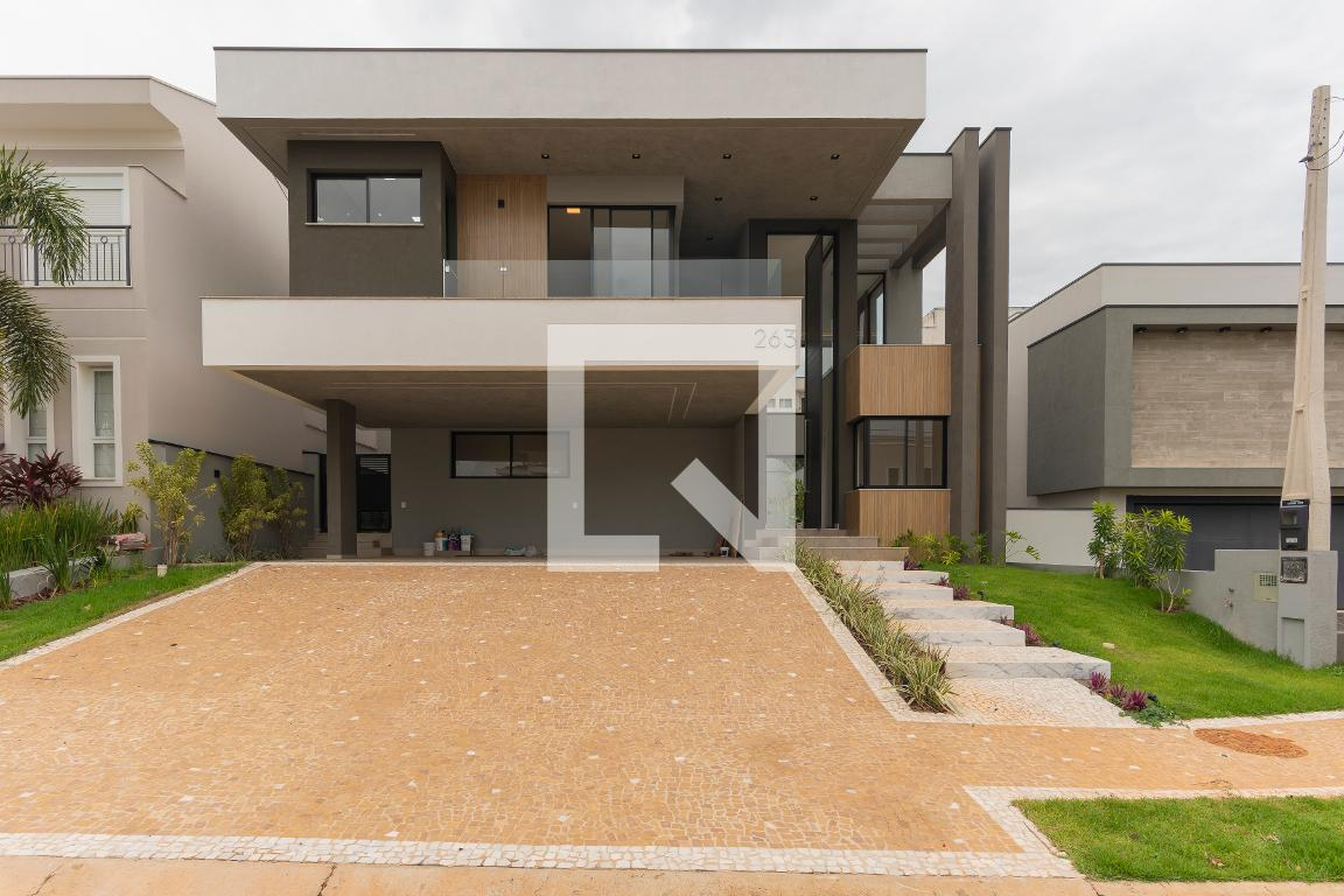 Fachada Condomínio em Rua Maria Dorigatti Piassa, 263