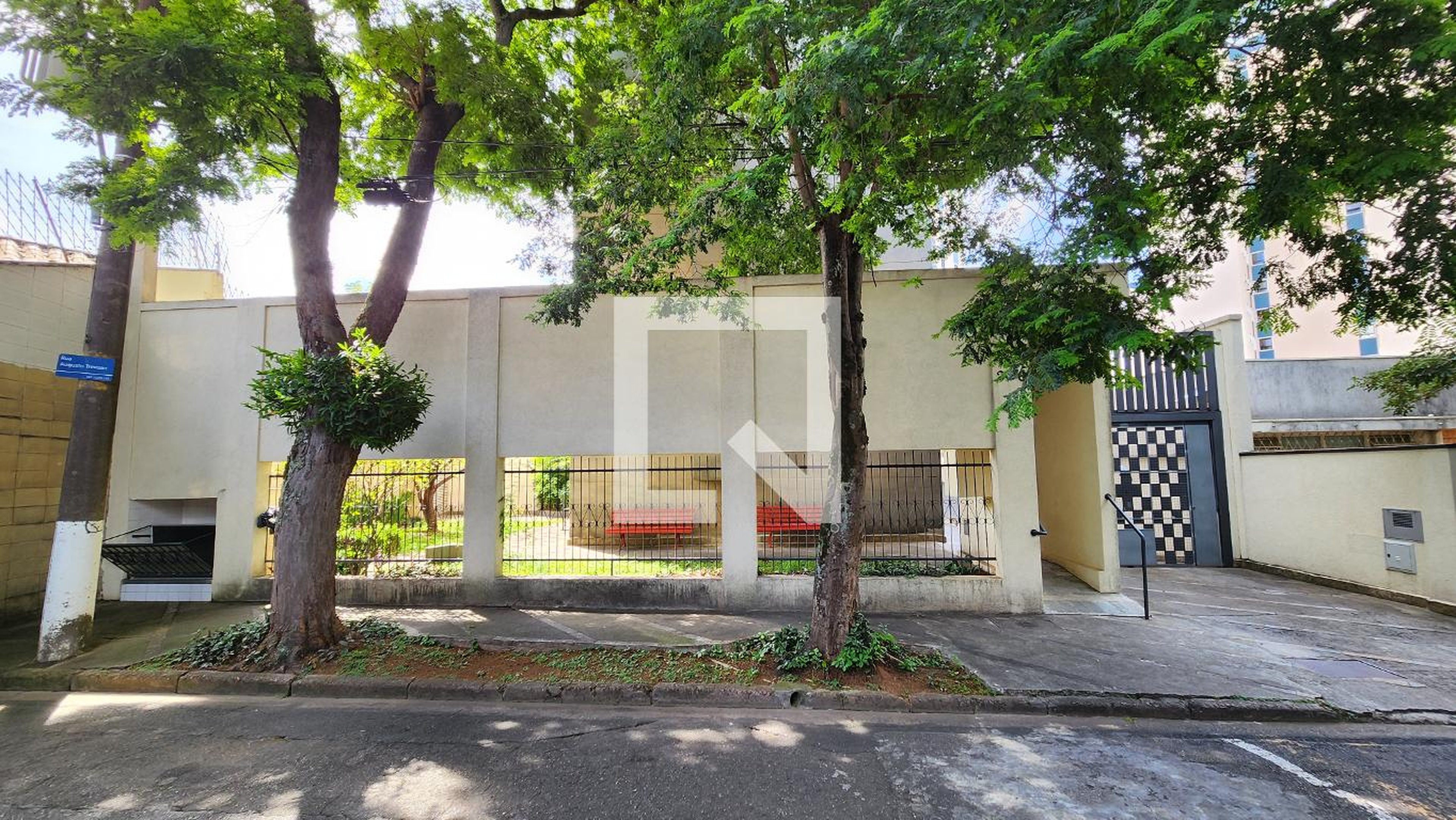 Fachada do Prédio Condomínio Augusto Trevisan