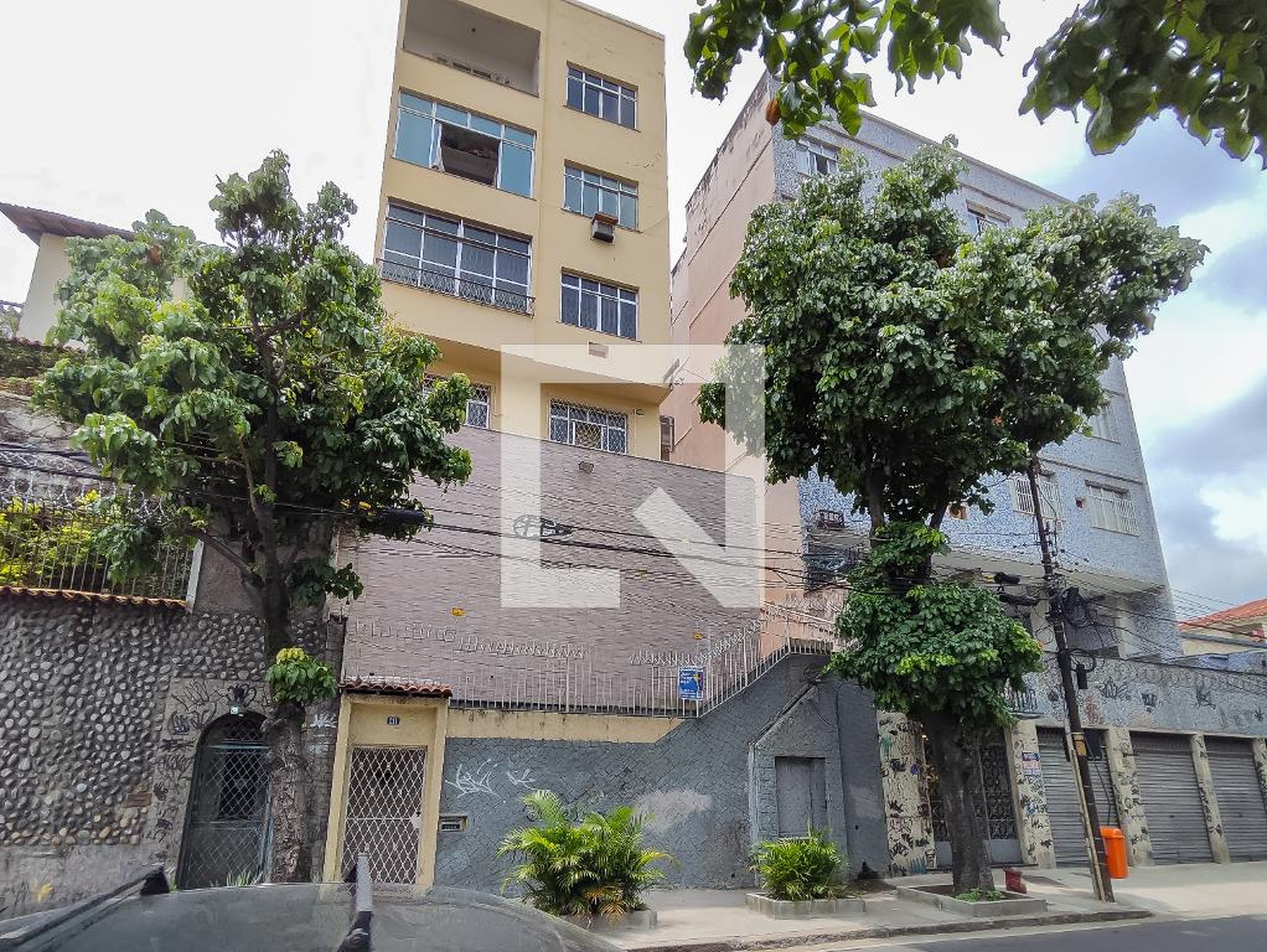 Fachada do Prédio Edifício Alto da Pedra