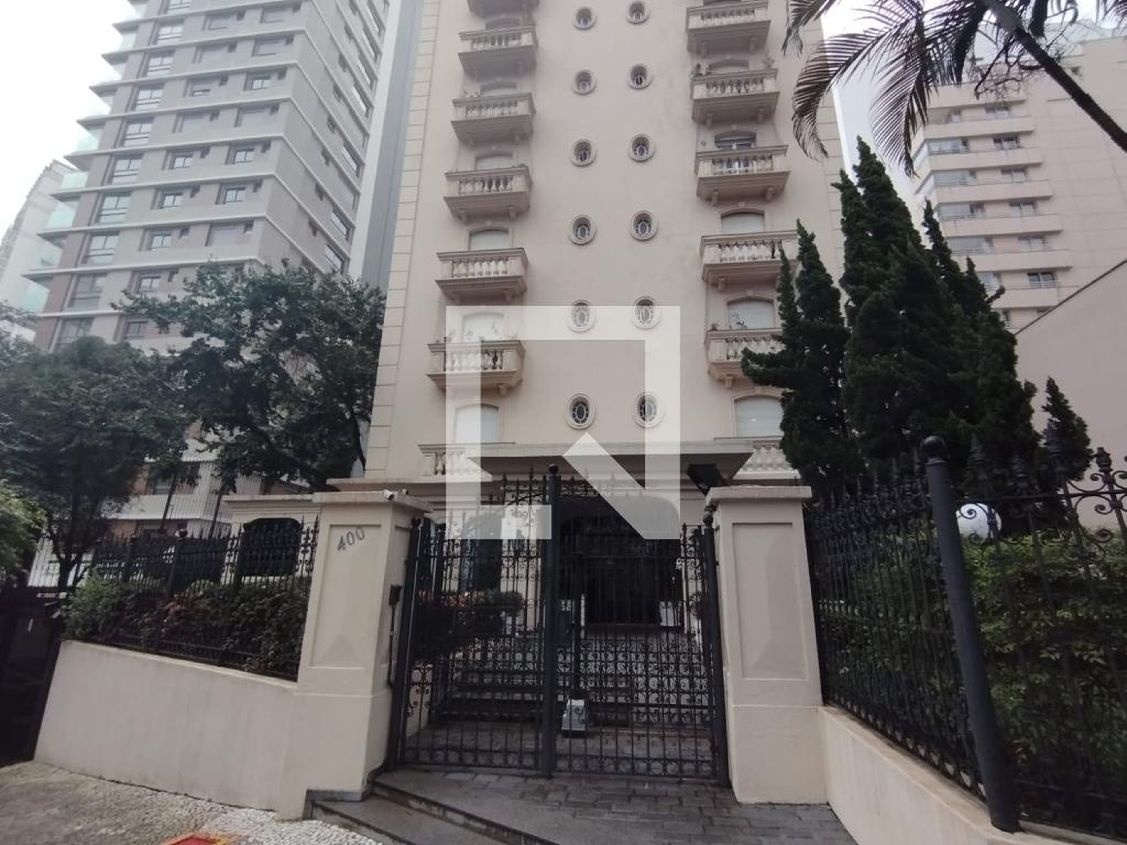 Fachada do Prédio Edifício Lago Negro