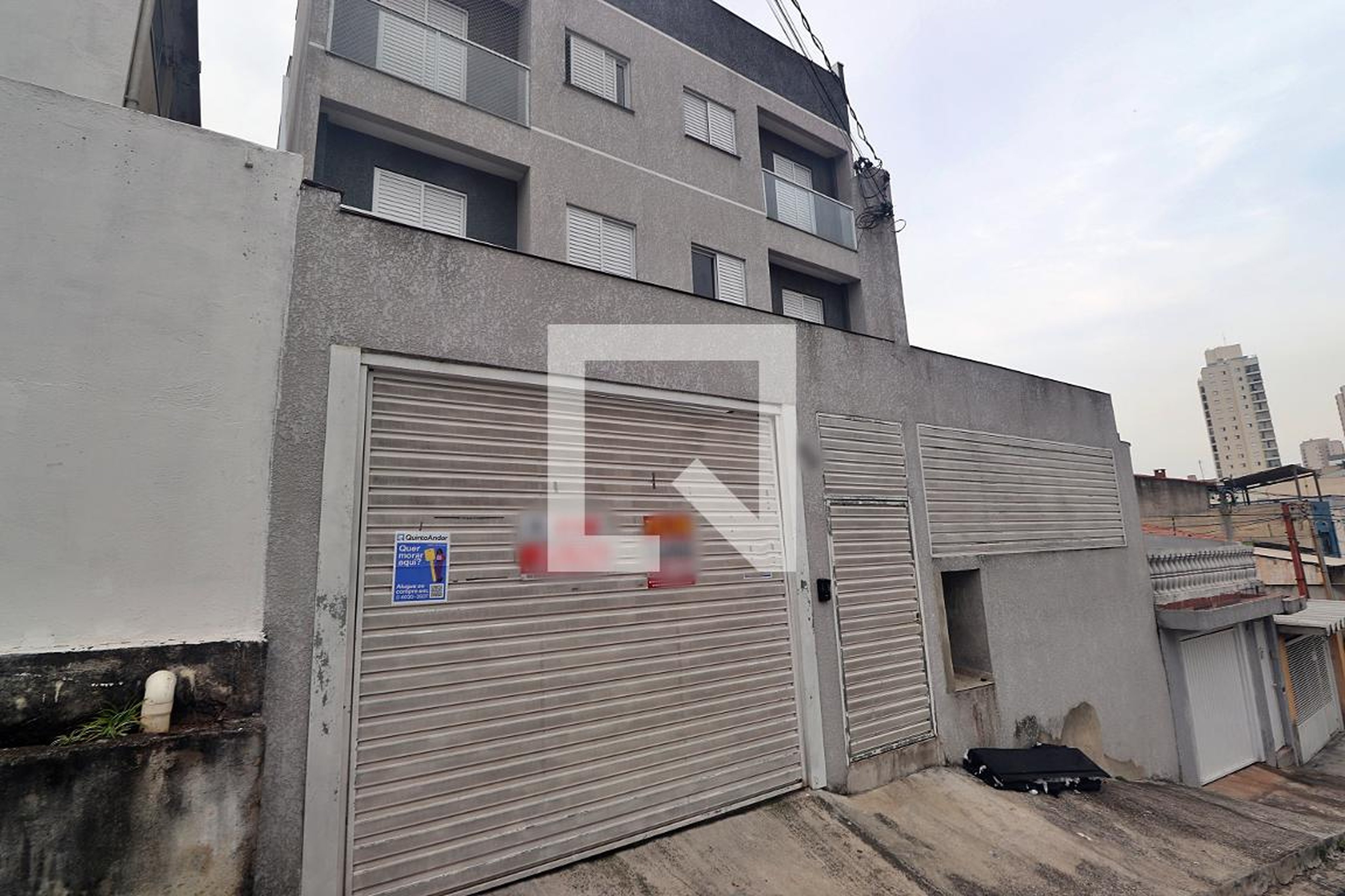 Fachada Condomínio em Rua Brasílio Machado, 94