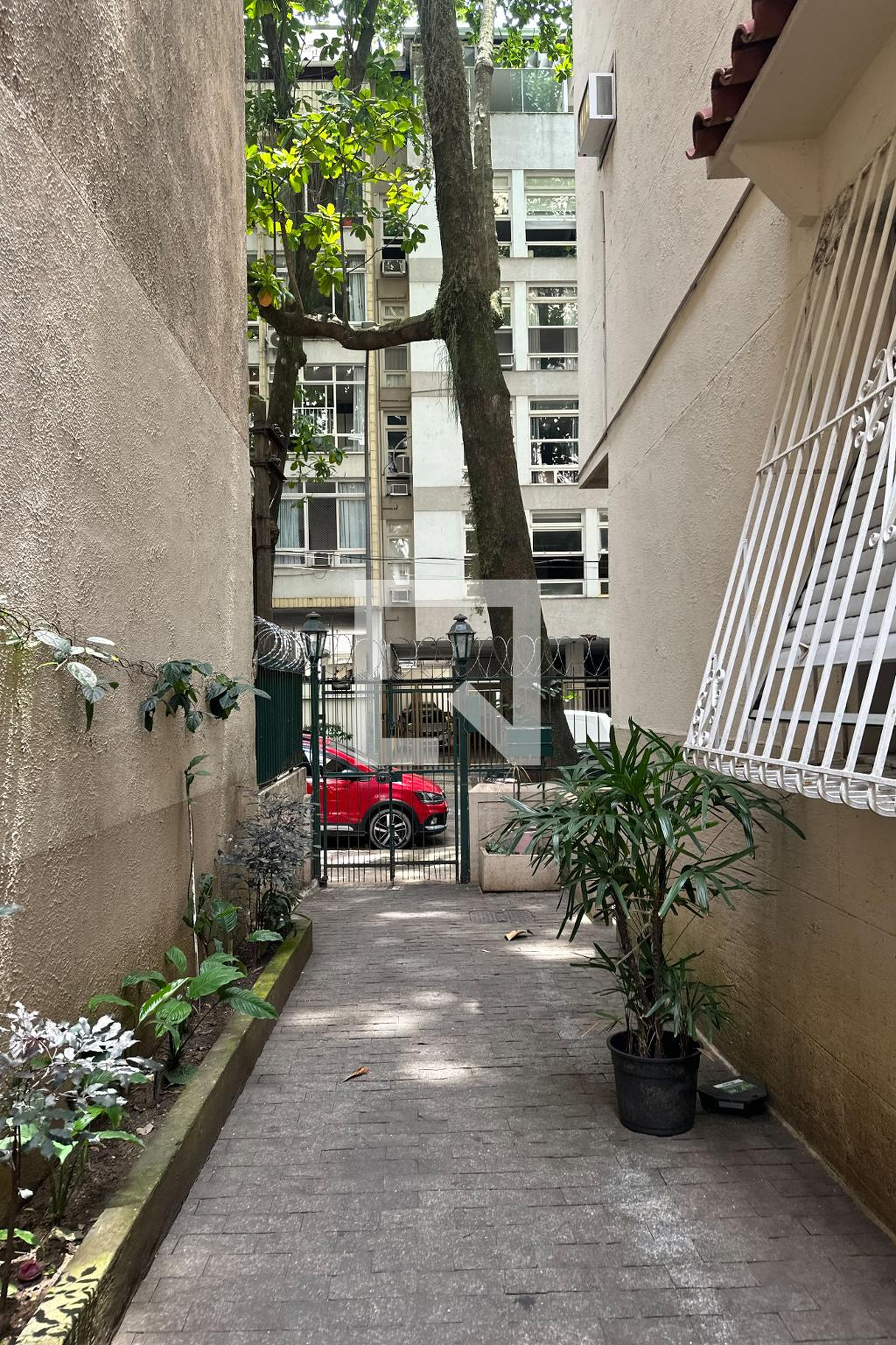 Entrada - Edifício Quininho