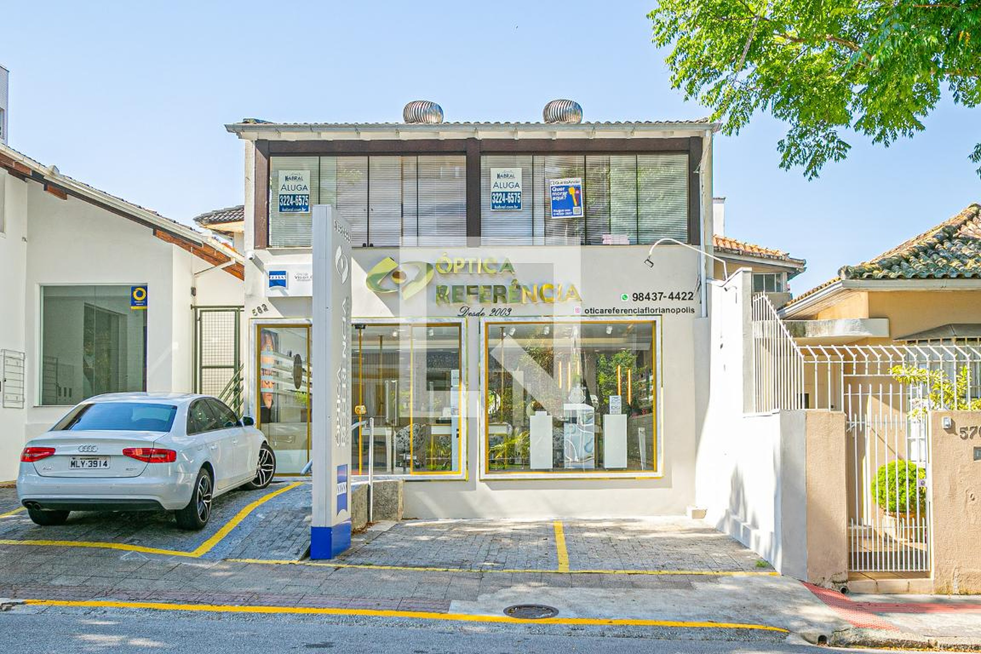 Fachada Condomínio em Rua Presidente Coutinho, 582