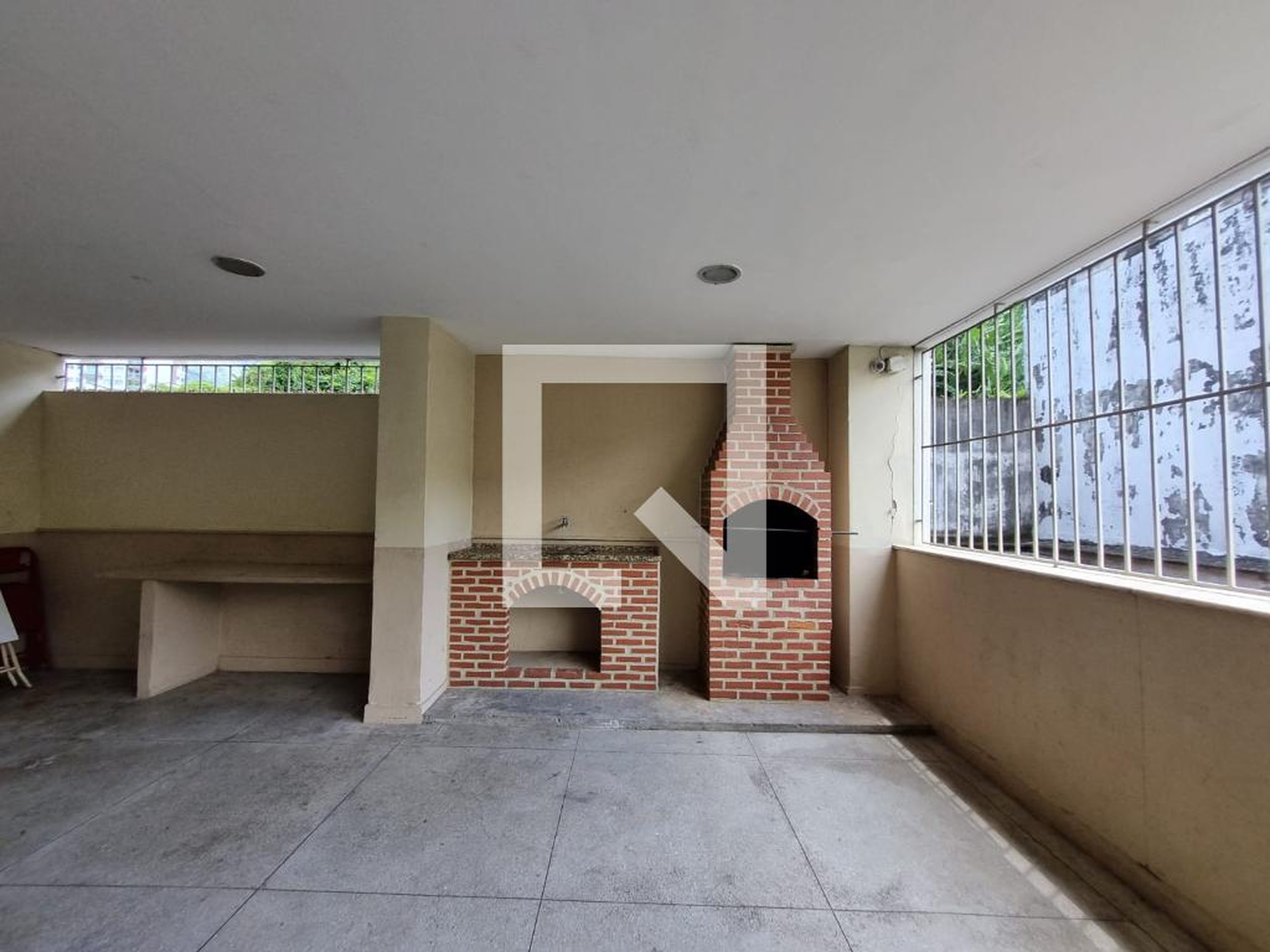 Churrasqueira - Tour de Saint Jacques