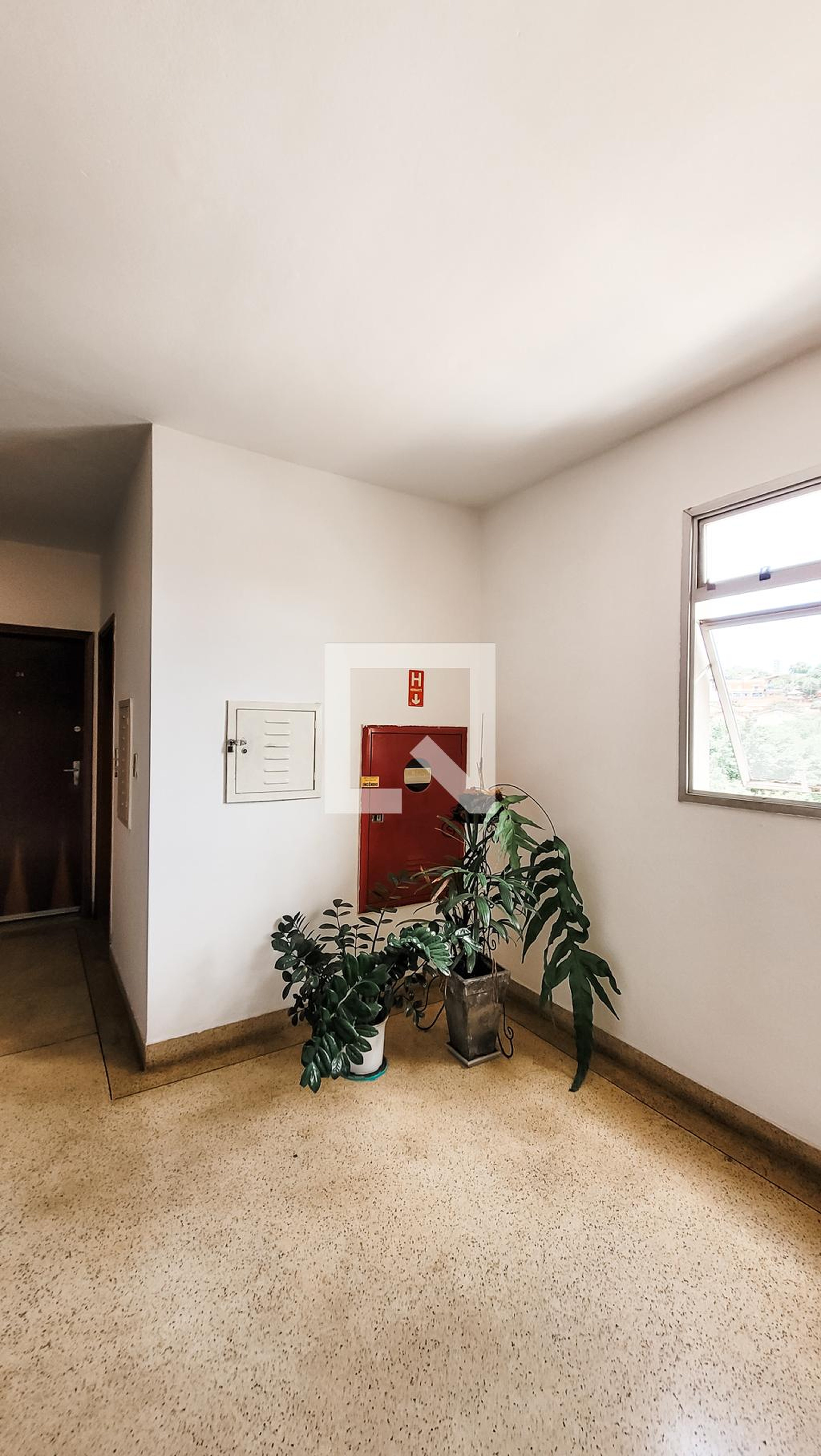 Hall de entrada - Ed. Margarida Menitto