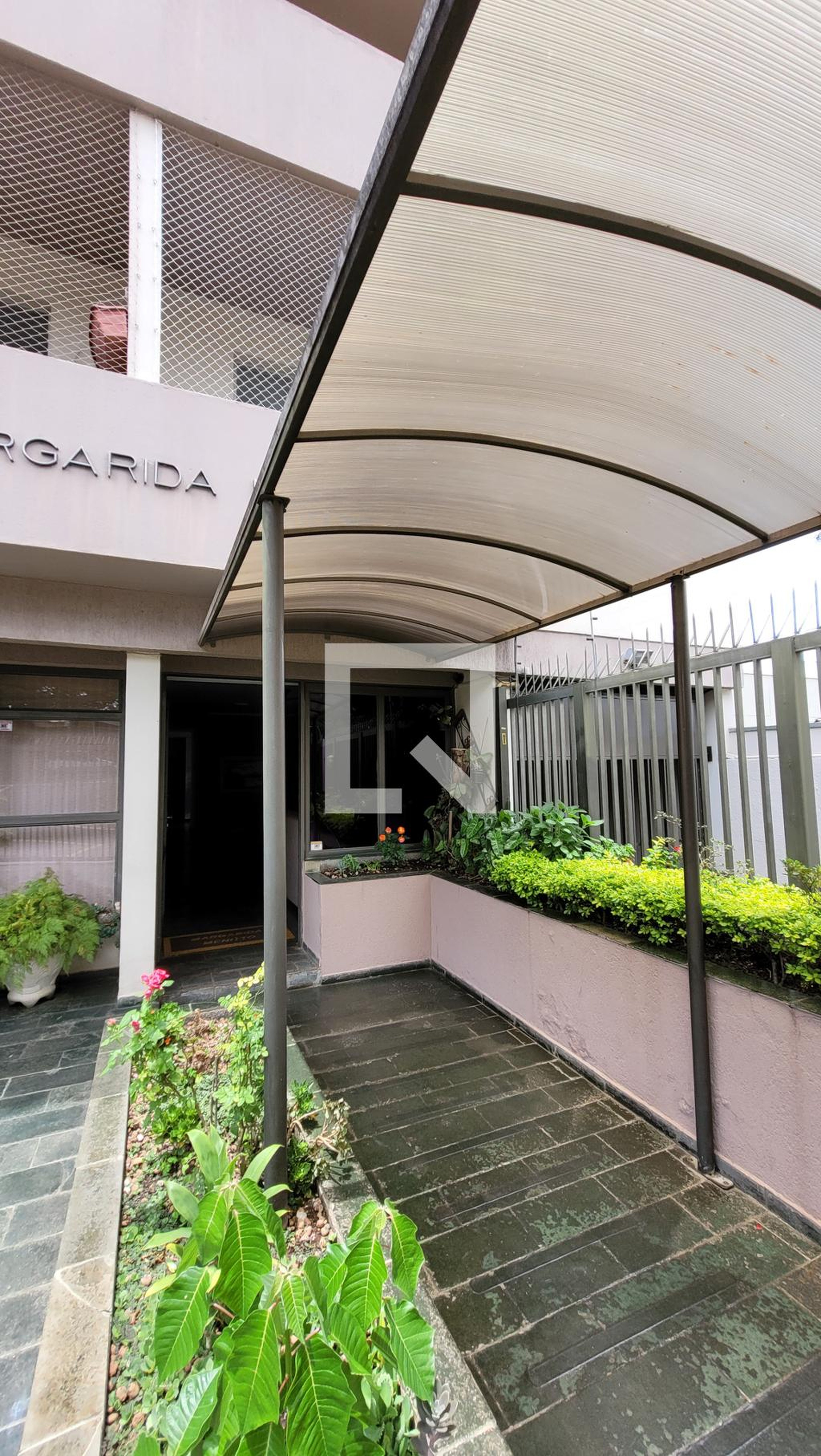 Fachada do Prédio Condomínio Ed. Margarida Menitto