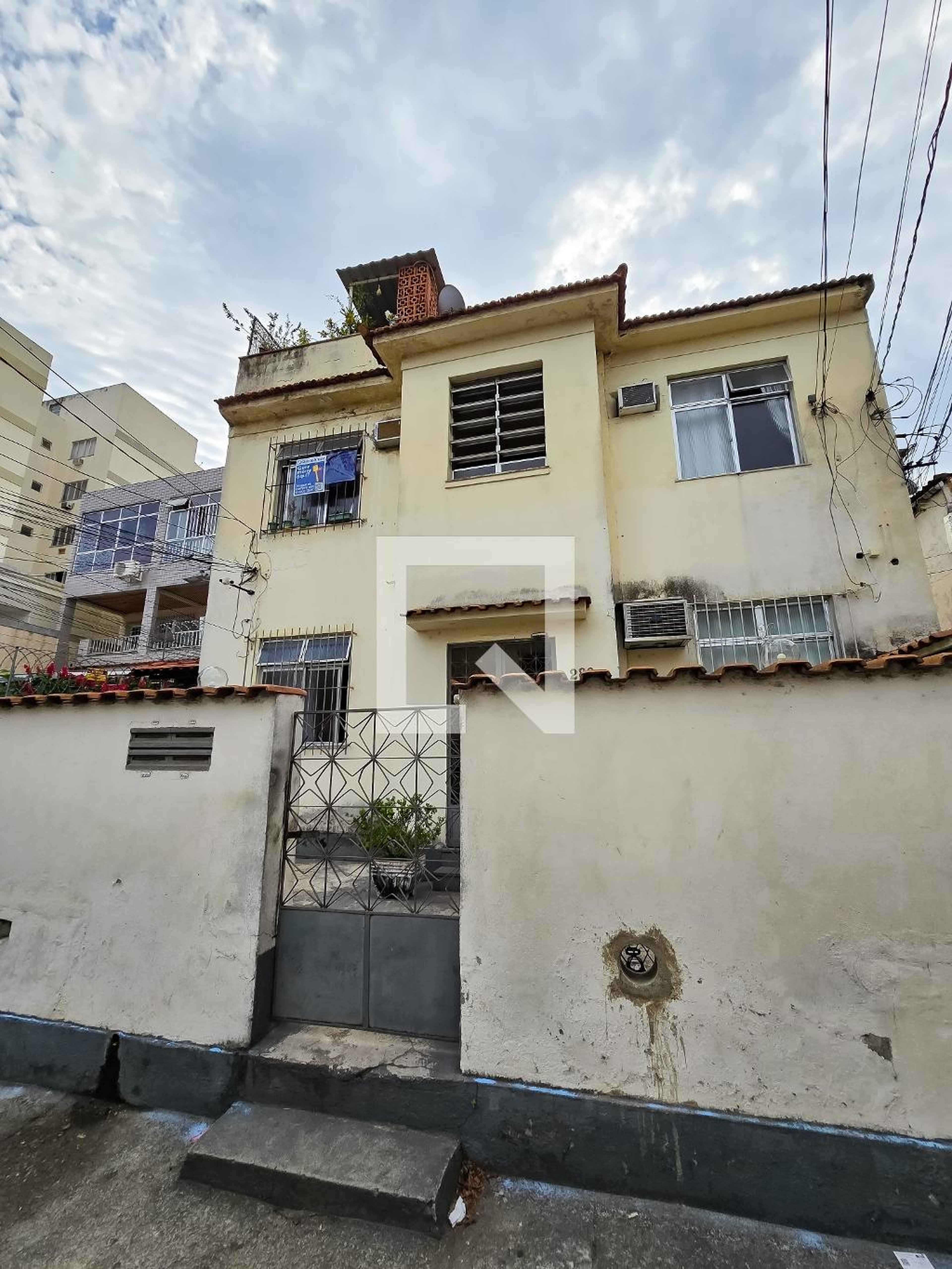 Fachada do Prédio Condomínio em Rua Dois de Fevereiro, 286