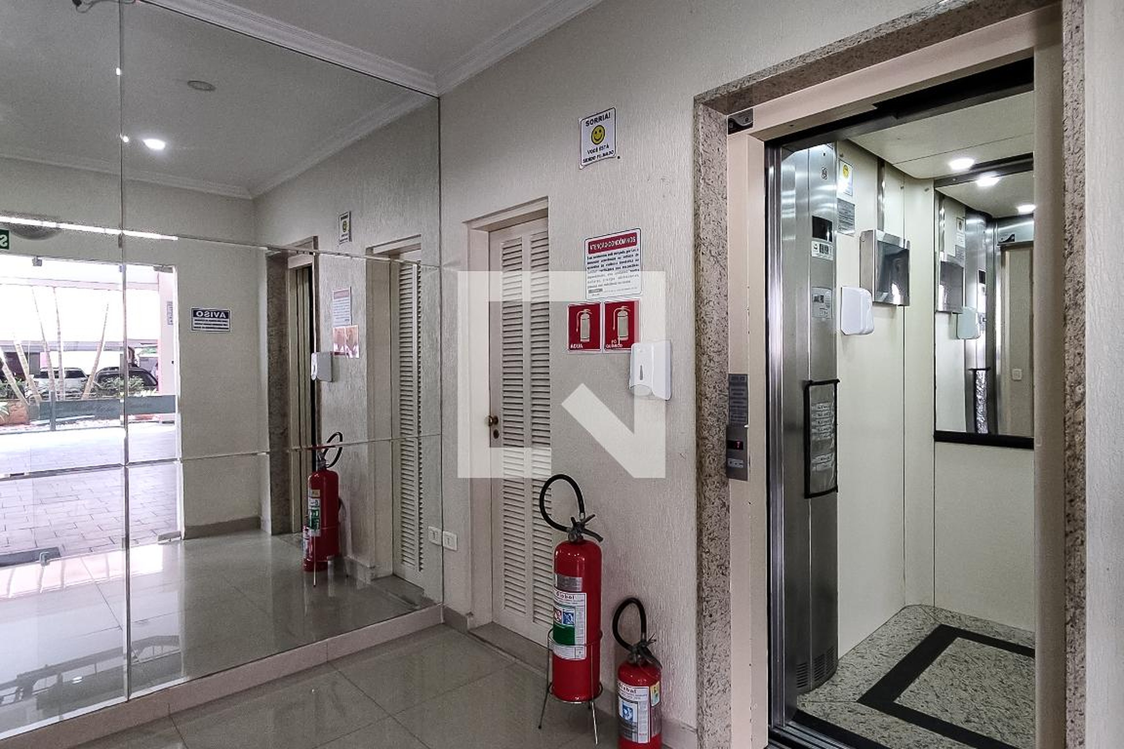 Hall de Entrada - Italia